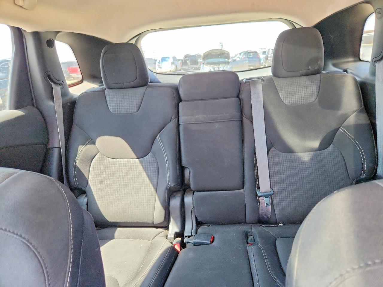 2015 Jeep Cherokee Latitude Красный vin: 1C4PJLCB2FW643093