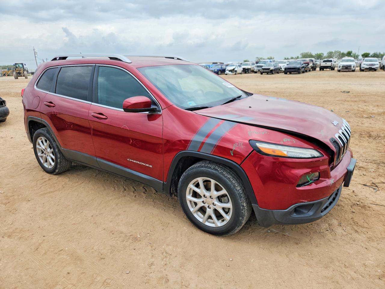 2015 Jeep Cherokee Latitude Maroon vin: 1C4PJLCB2FW657415