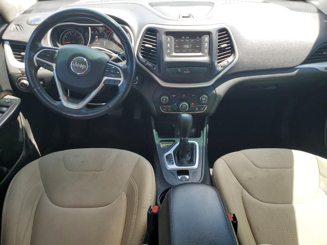 2015 Jeep Cherokee Latitude White vin: 1C4PJLCB2FW676708