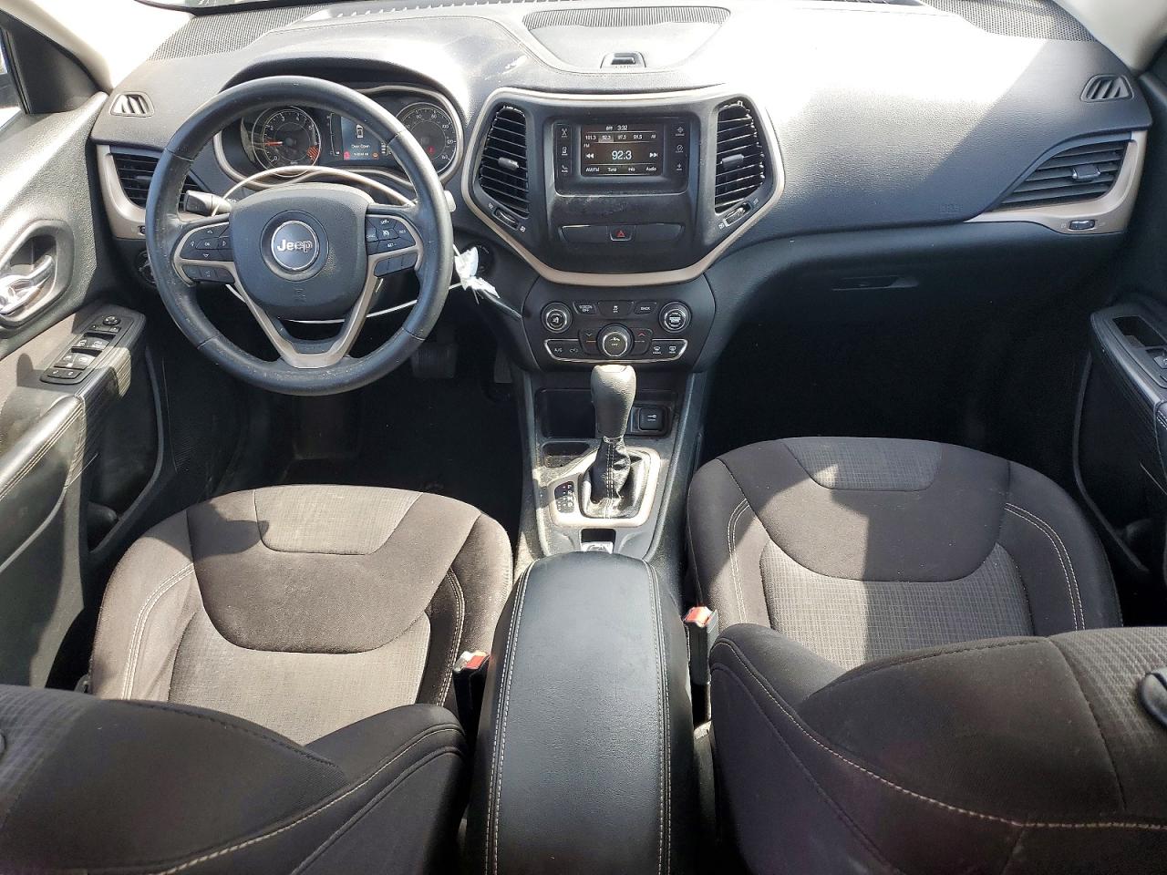 2015 Jeep Cherokee Latitude Gold vin: 1C4PJLCB2FW683738
