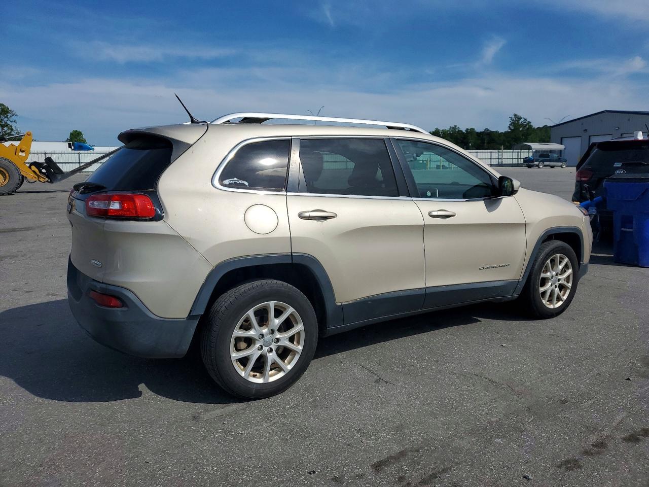 2015 Jeep Cherokee Latitude Gold vin: 1C4PJLCB2FW683738