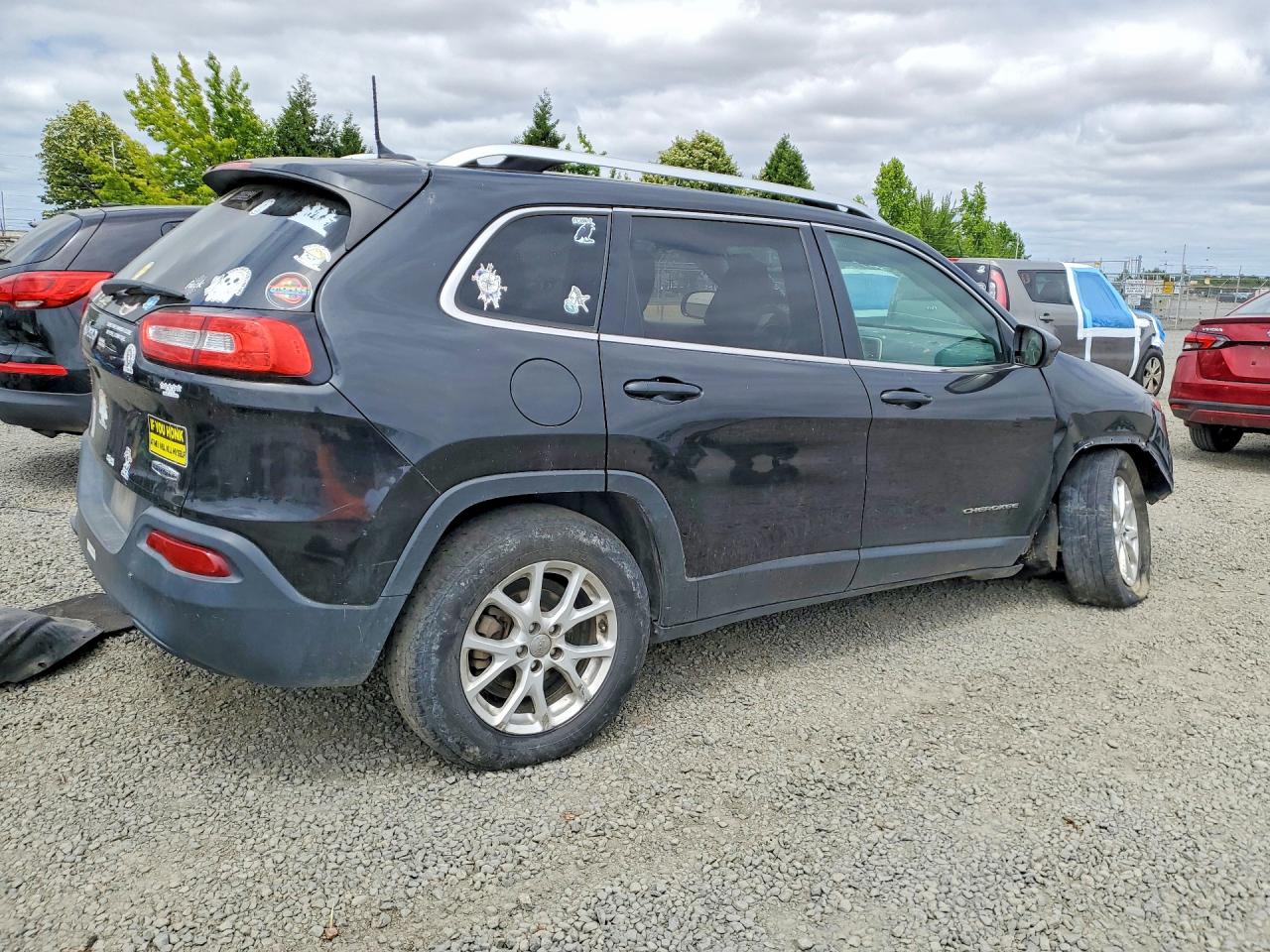 2015 Jeep Cherokee Latitude Black vin: 1C4PJLCB2FW741816