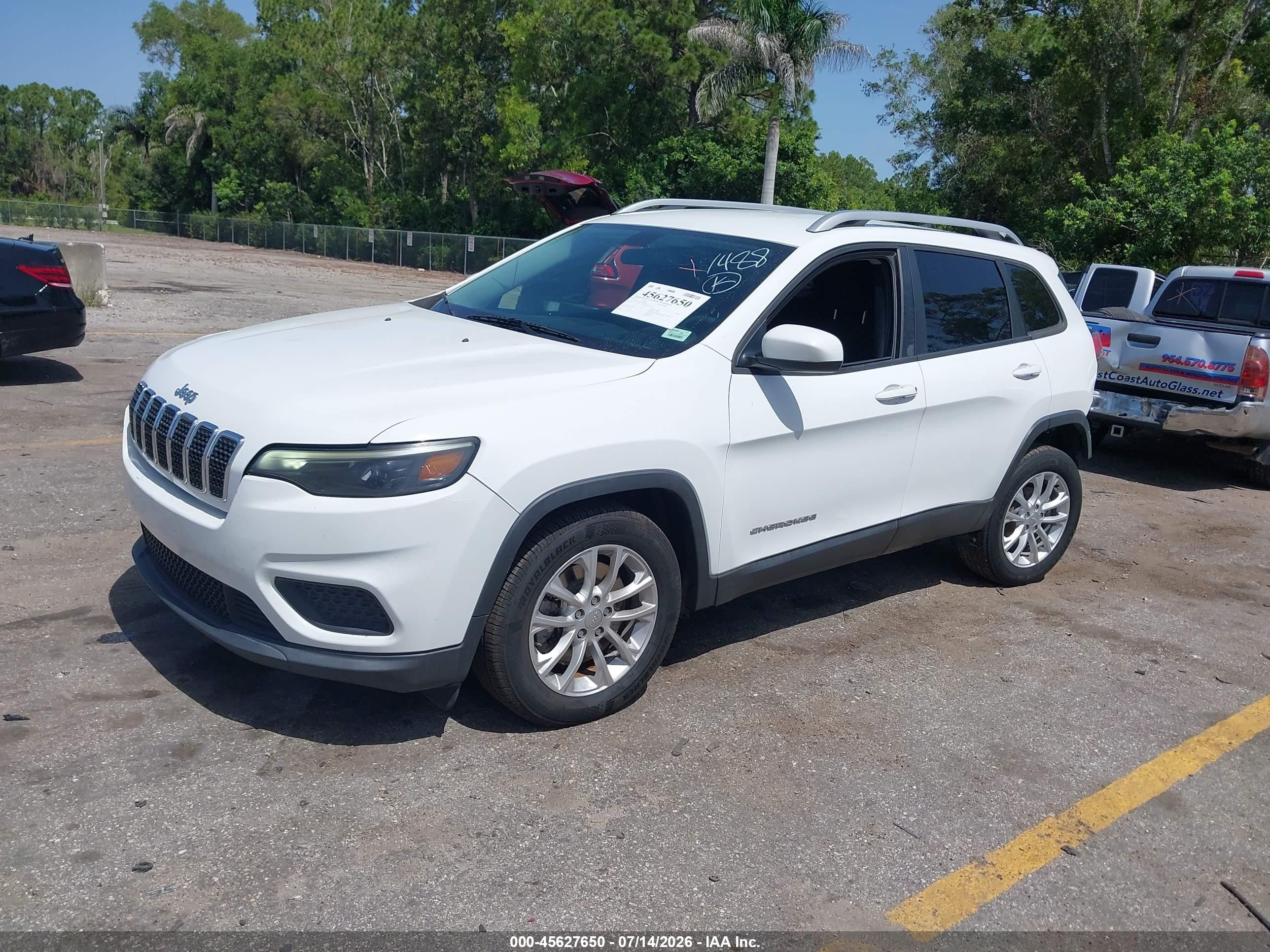 2020 Jeep Cherokee Latitude Fwd White vin: 1C4PJLCB2LD511488