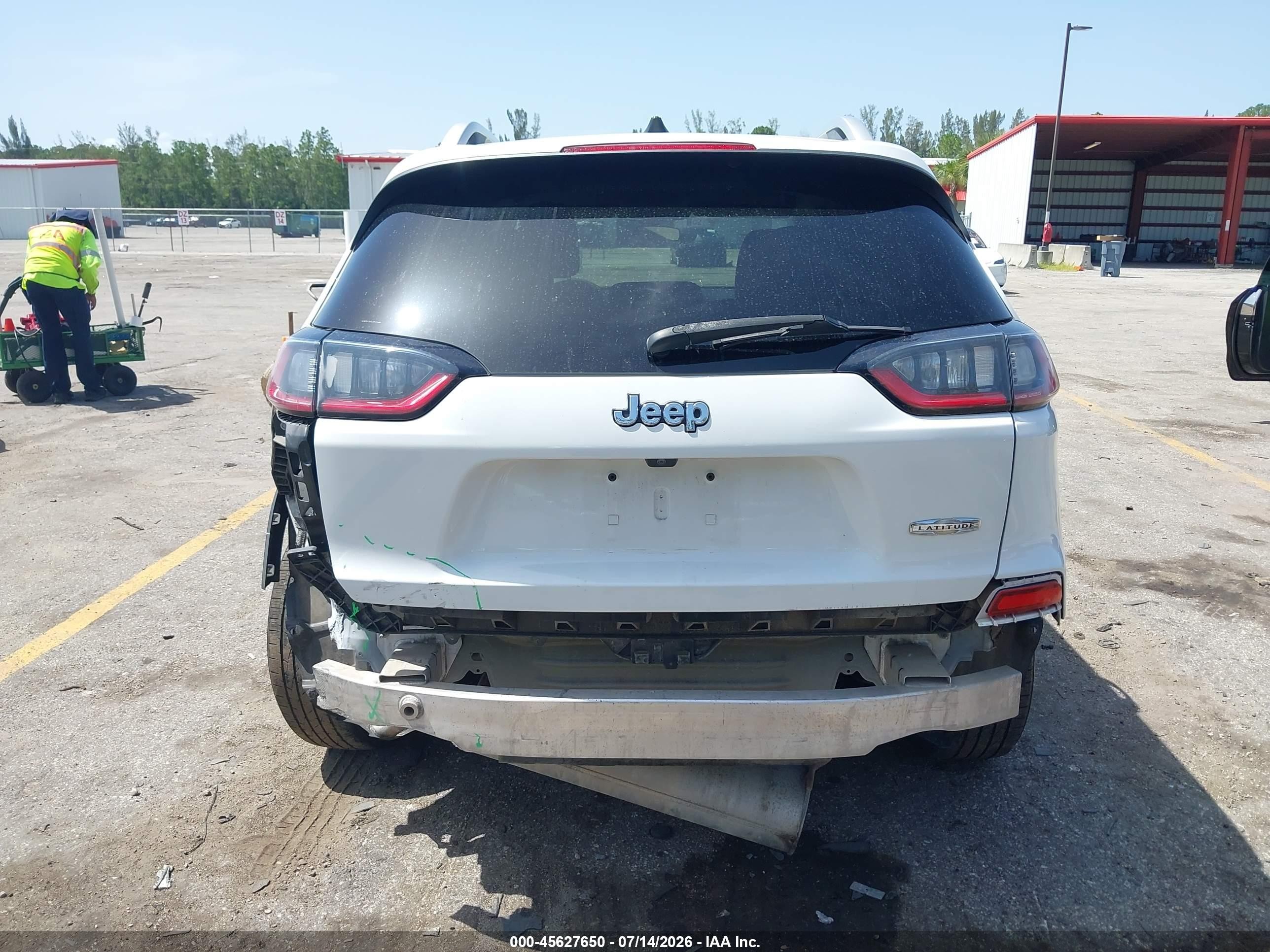 2020 Jeep Cherokee Latitude Fwd White vin: 1C4PJLCB2LD511488