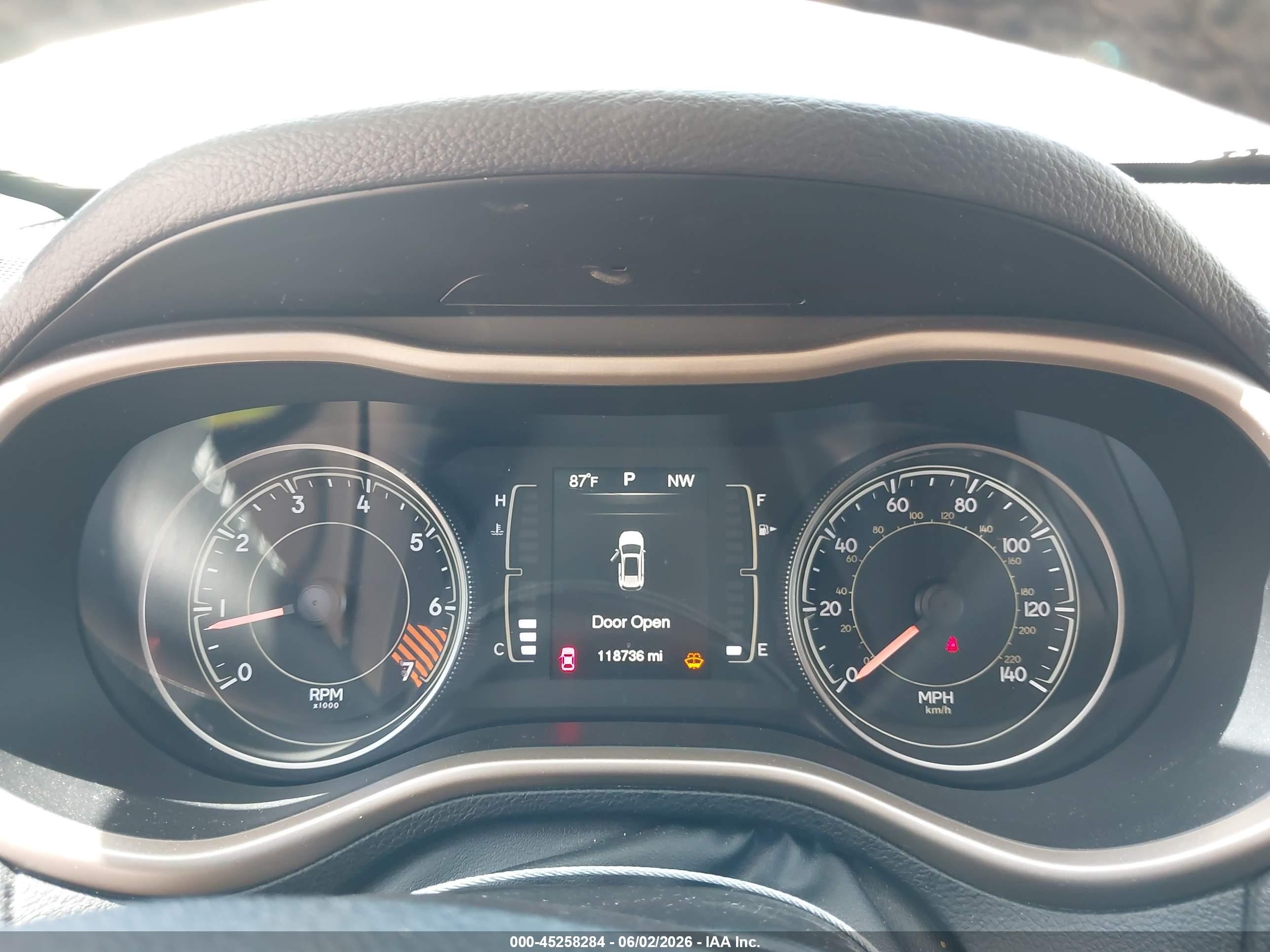 2014 Jeep Cherokee Latitude Желто-коричневый vin: 1C4PJLCB3EW288031