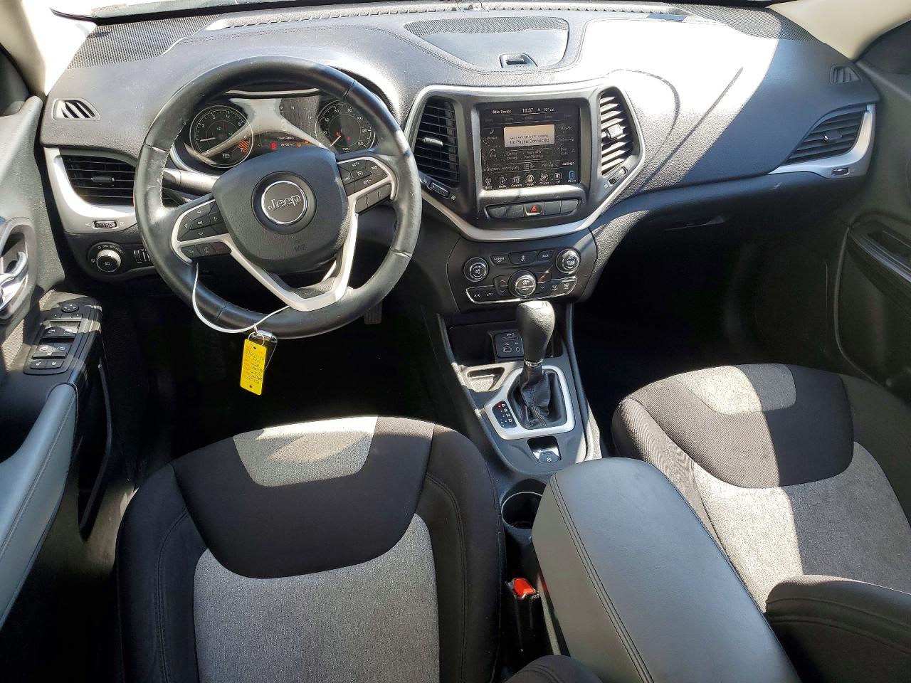 2014 Jeep Cherokee Latitude Белый vin: 1C4PJLCB3EW295433