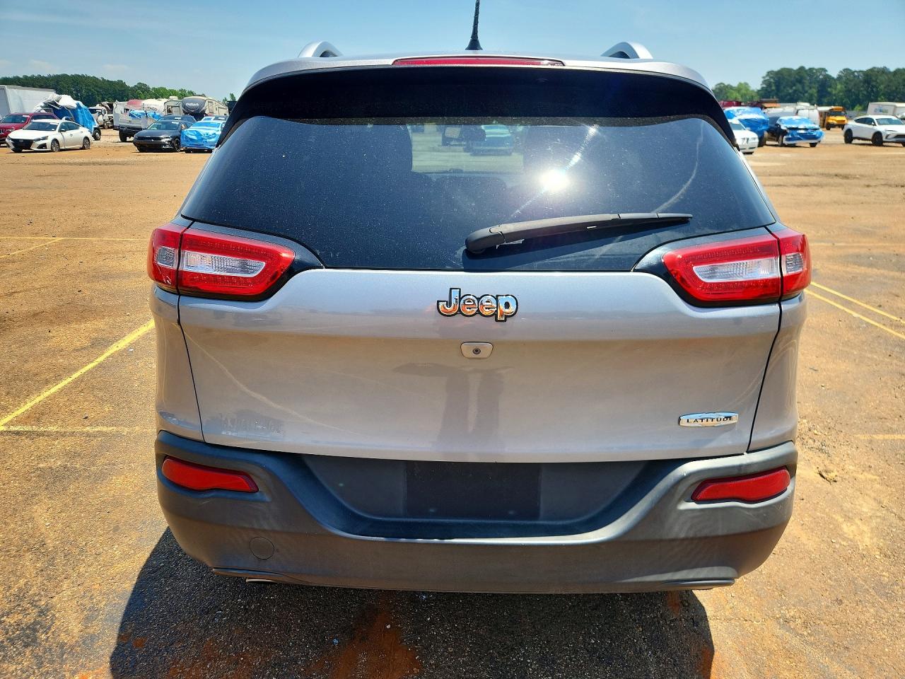 2014 Jeep Cherokee Latitude Серебряный vin: 1C4PJLCB3EW299322