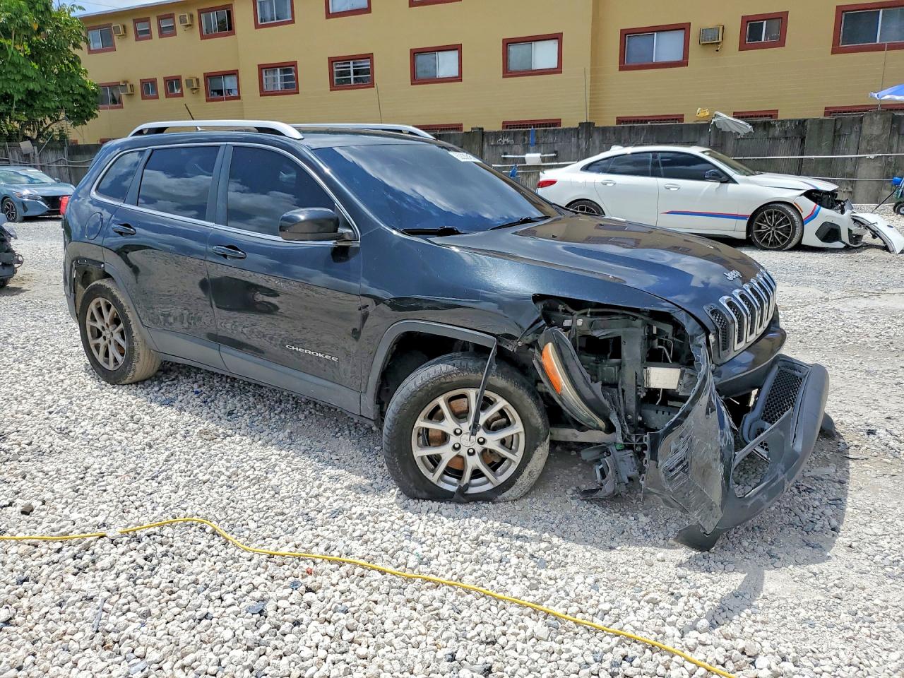 2014 Jeep Cherokee Latitude Black vin: 1C4PJLCB3EW312103
