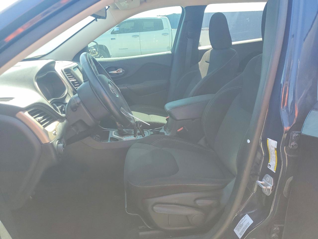 2015 Jeep Cherokee Latitude Синий vin: 1C4PJLCB3FW706587