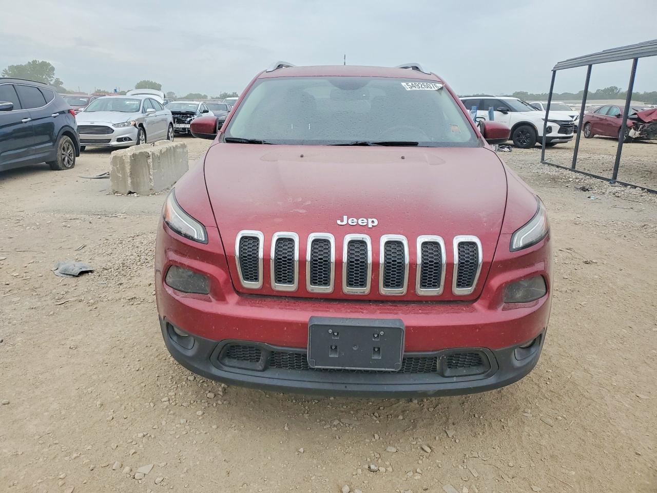 2015 Jeep Cherokee Latitude Red vin: 1C4PJLCB3FW741694
