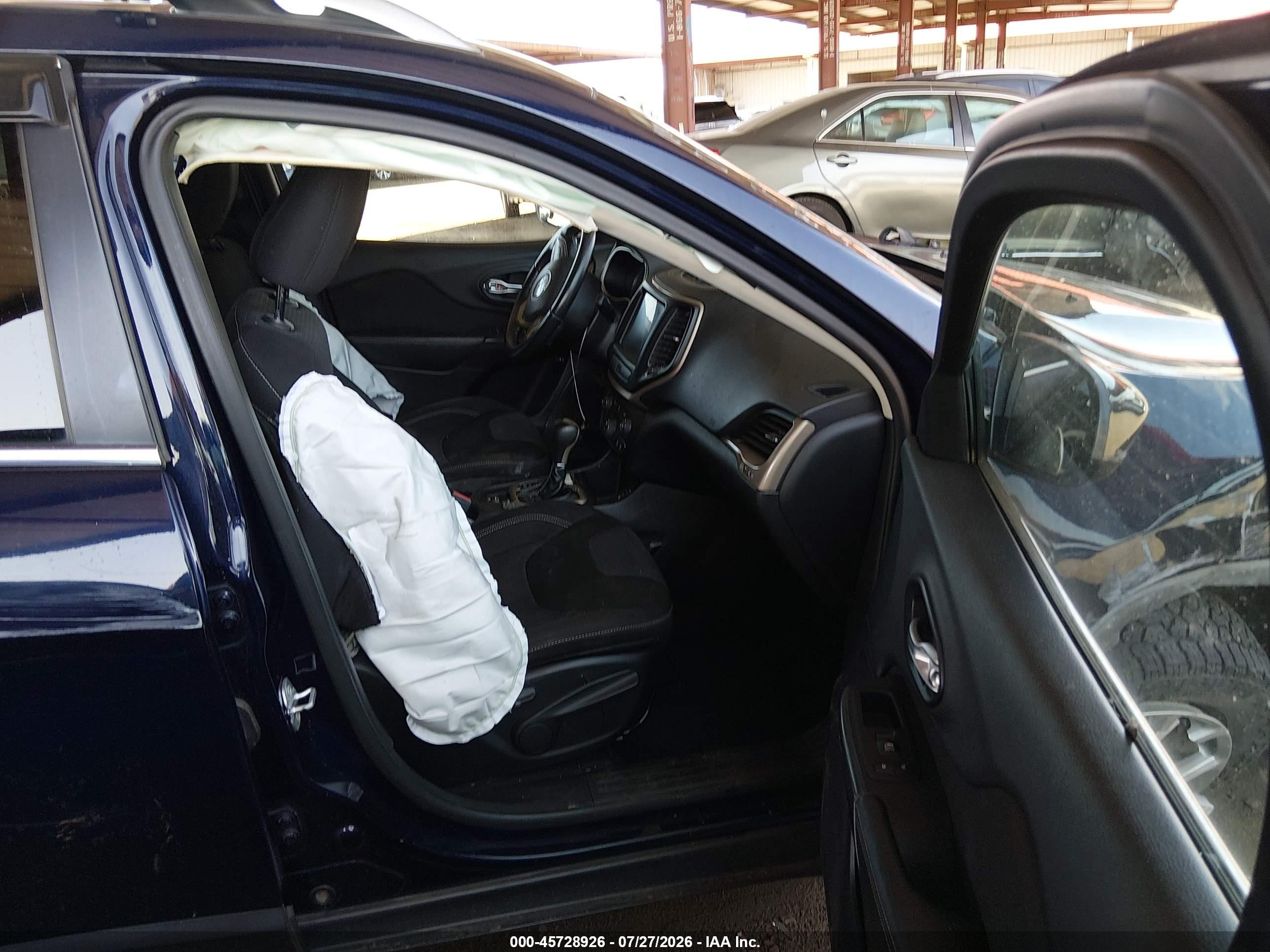 2015 Jeep Cherokee Latitude Синий vin: 1C4PJLCB3FW761878