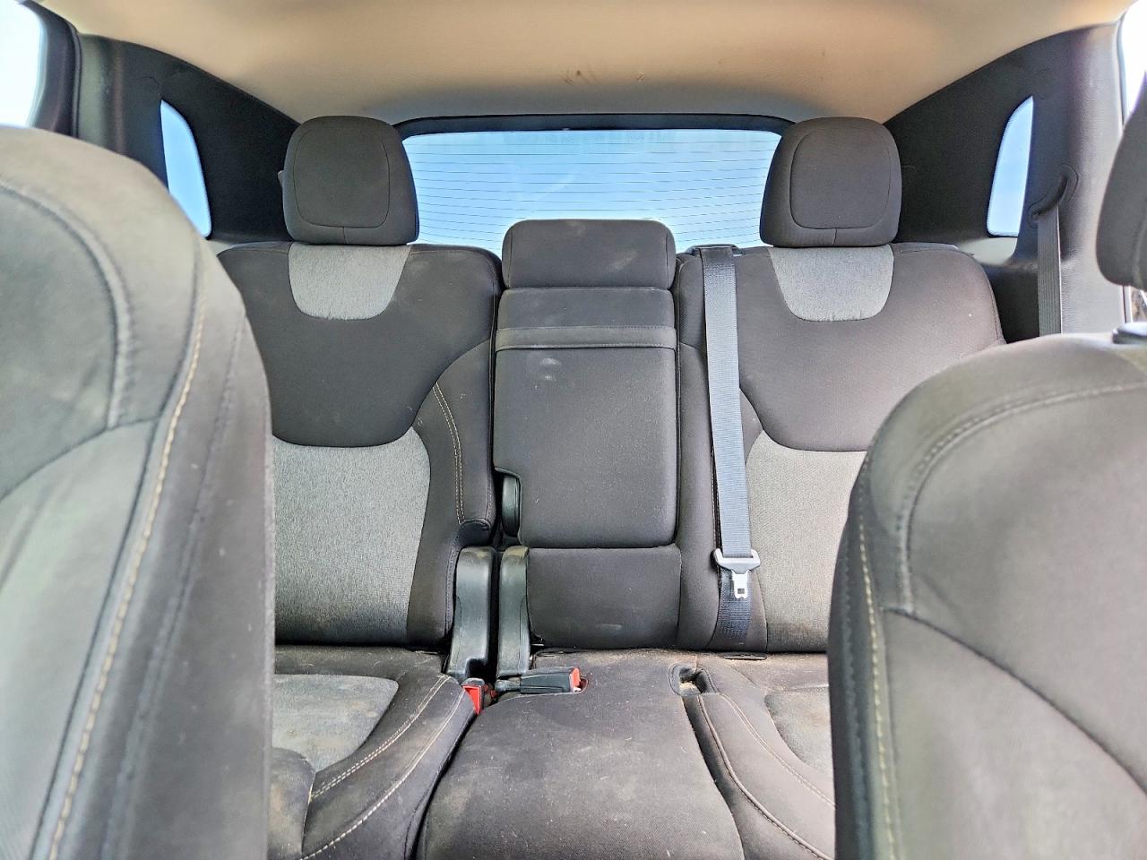 2018 Jeep Cherokee Latitude Black vin: 1C4PJLCB3JD556968