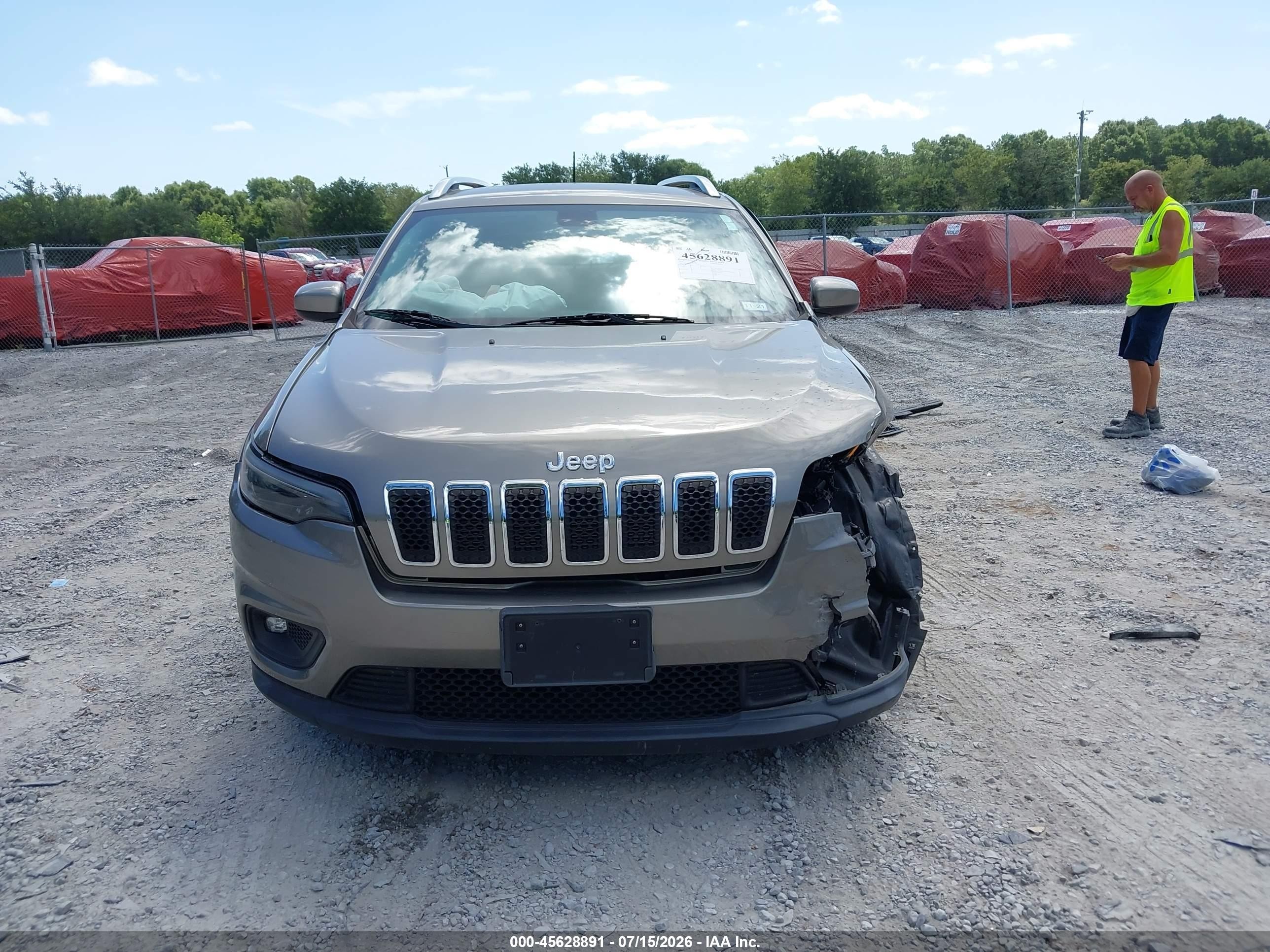 2019 Jeep Cherokee Latitude Fwd Коричневый vin: 1C4PJLCB3KD396107