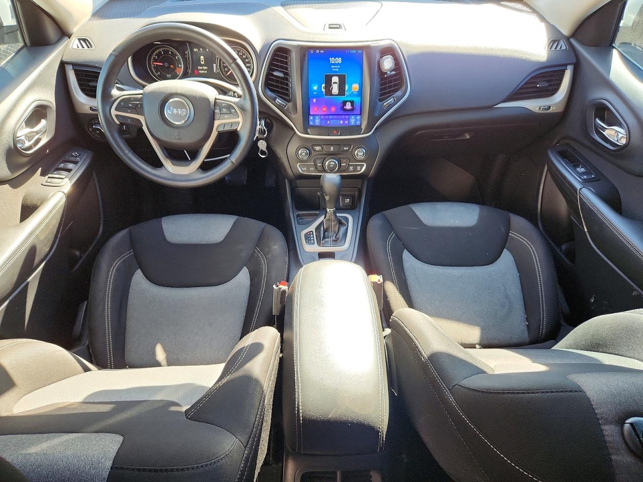 2014 Jeep Cherokee Latitude White vin: 1C4PJLCB4EW217002