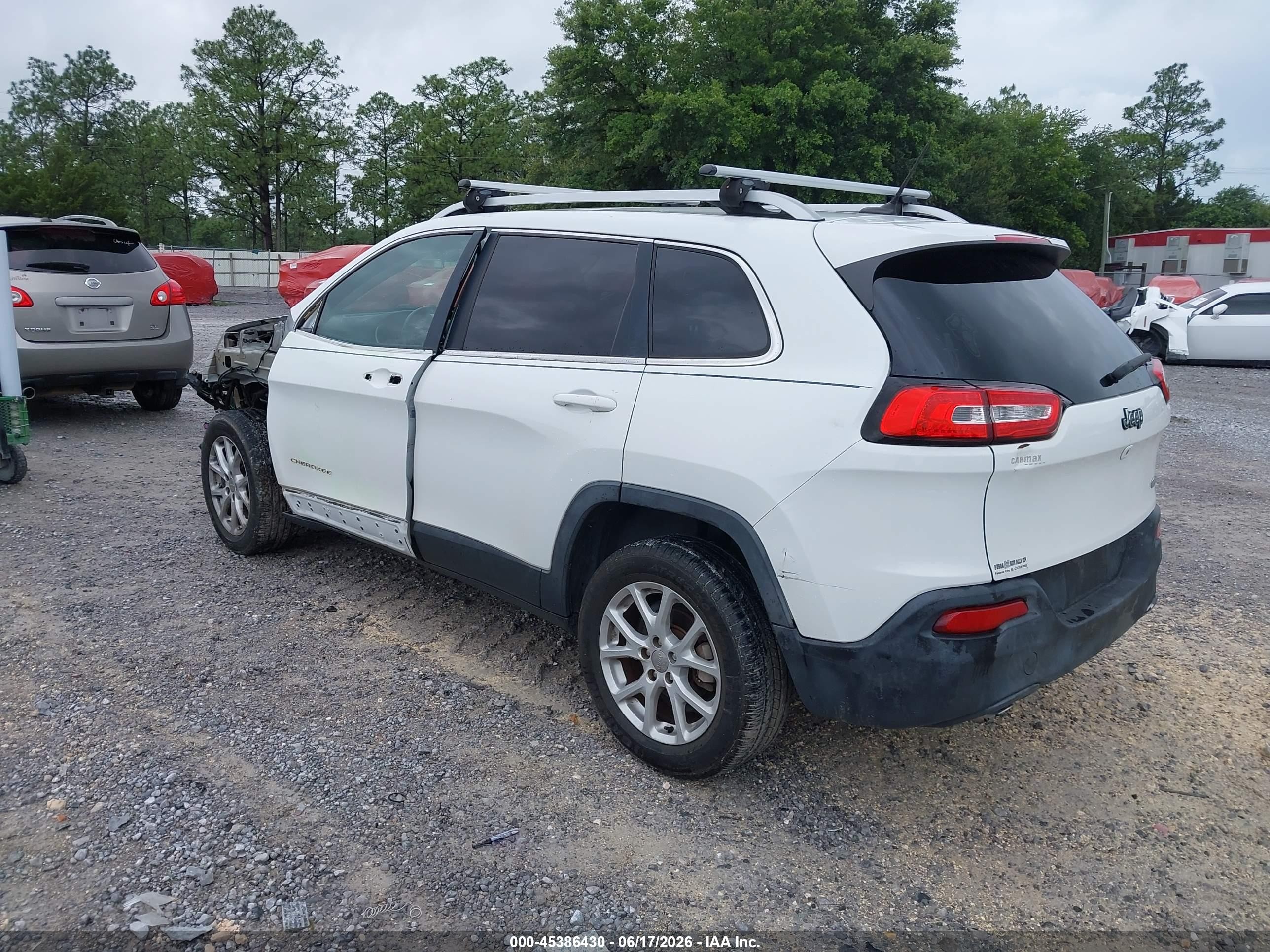 2015 Jeep Cherokee Latitude White vin: 1C4PJLCB4FW578697