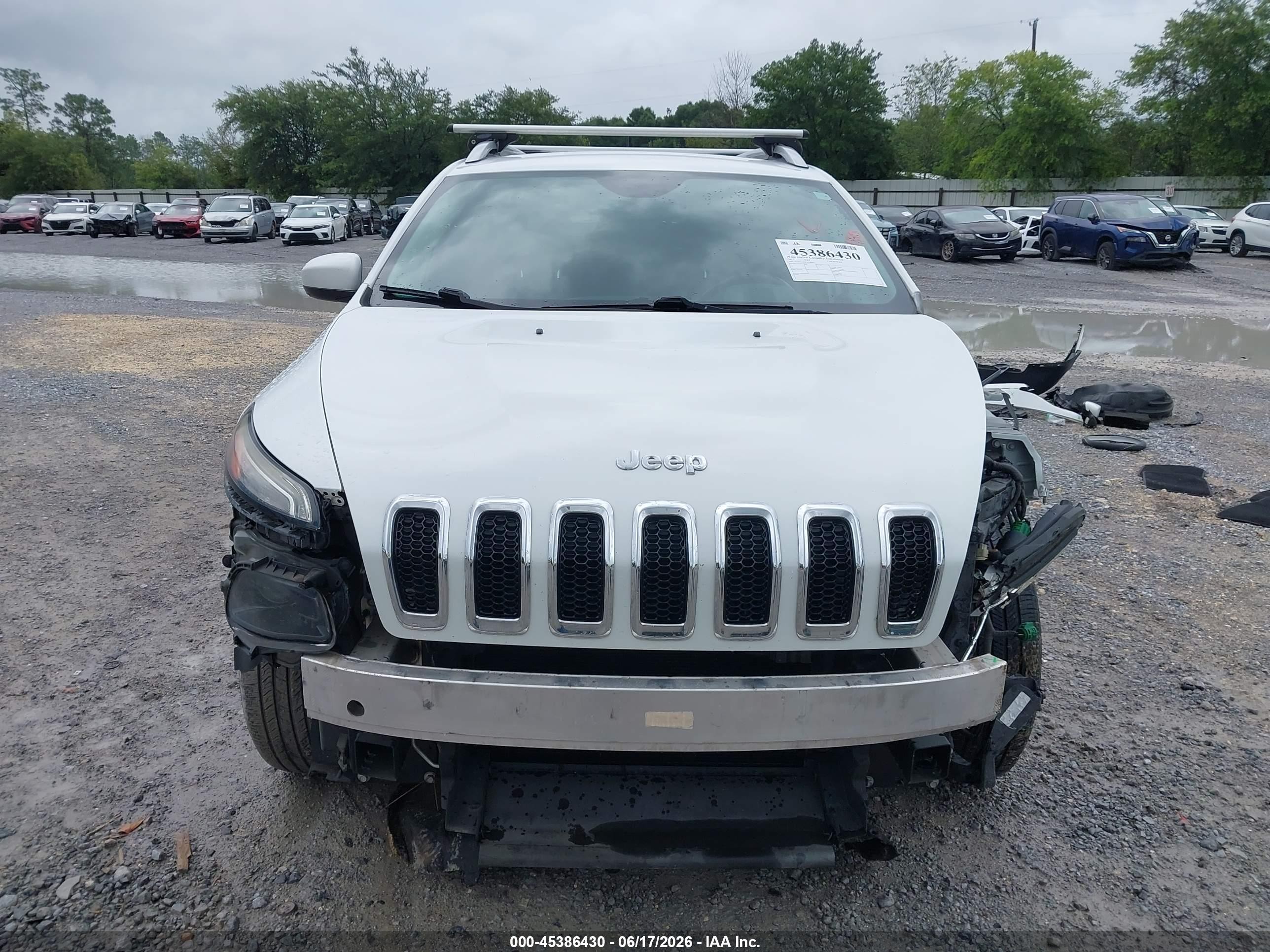 2015 Jeep Cherokee Latitude White vin: 1C4PJLCB4FW578697