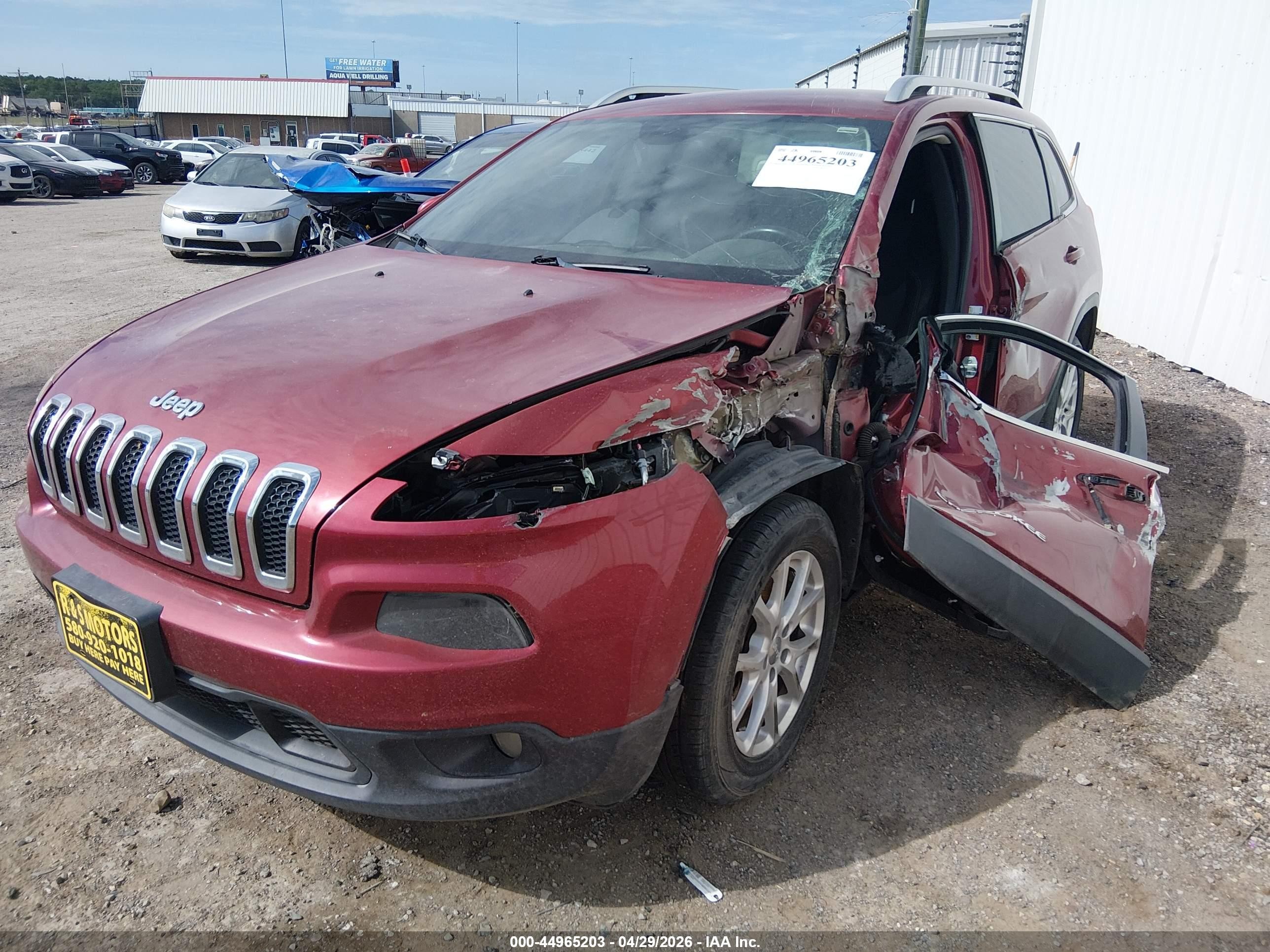 2015 Jeep Cherokee Latitude Red vin: 1C4PJLCB4FW700460