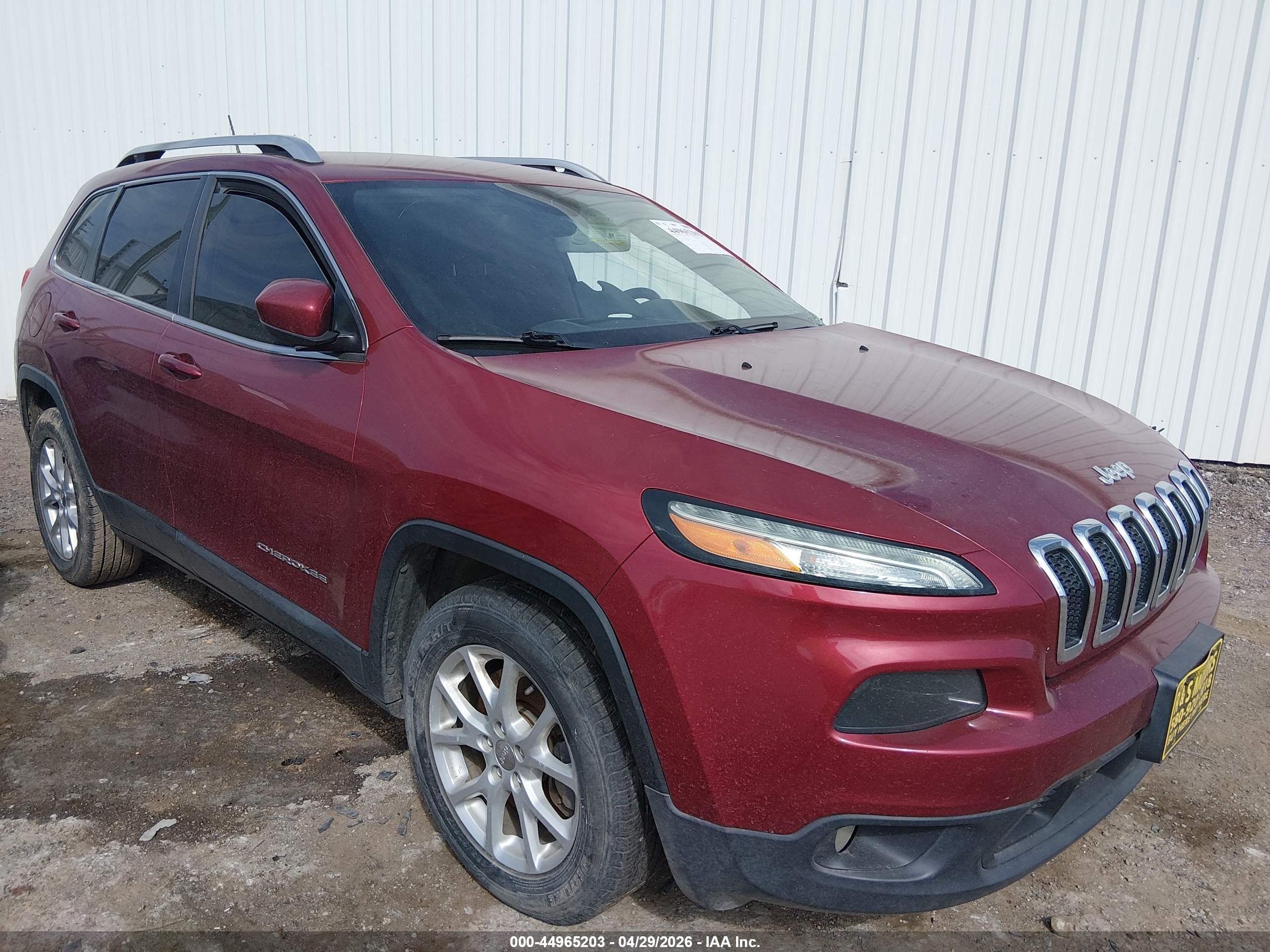 2015 Jeep Cherokee Latitude Red vin: 1C4PJLCB4FW700460