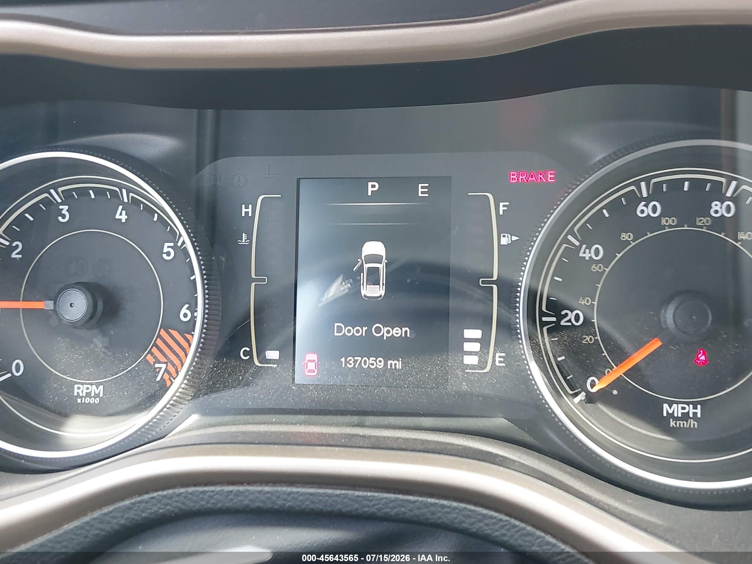 2015 Jeep Cherokee Latitude Gray vin: 1C4PJLCB4FW721731