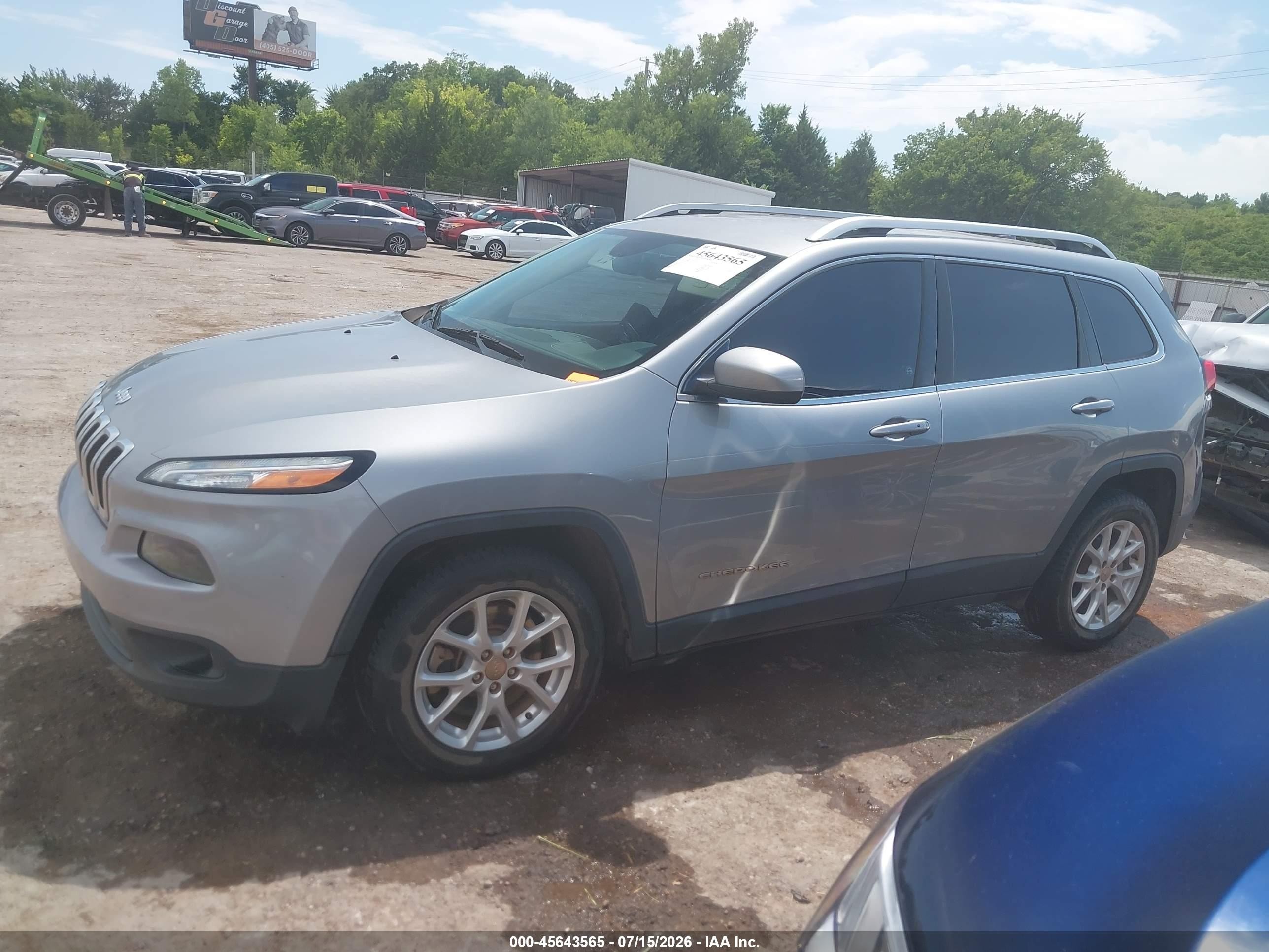 2015 Jeep Cherokee Latitude Gray vin: 1C4PJLCB4FW721731