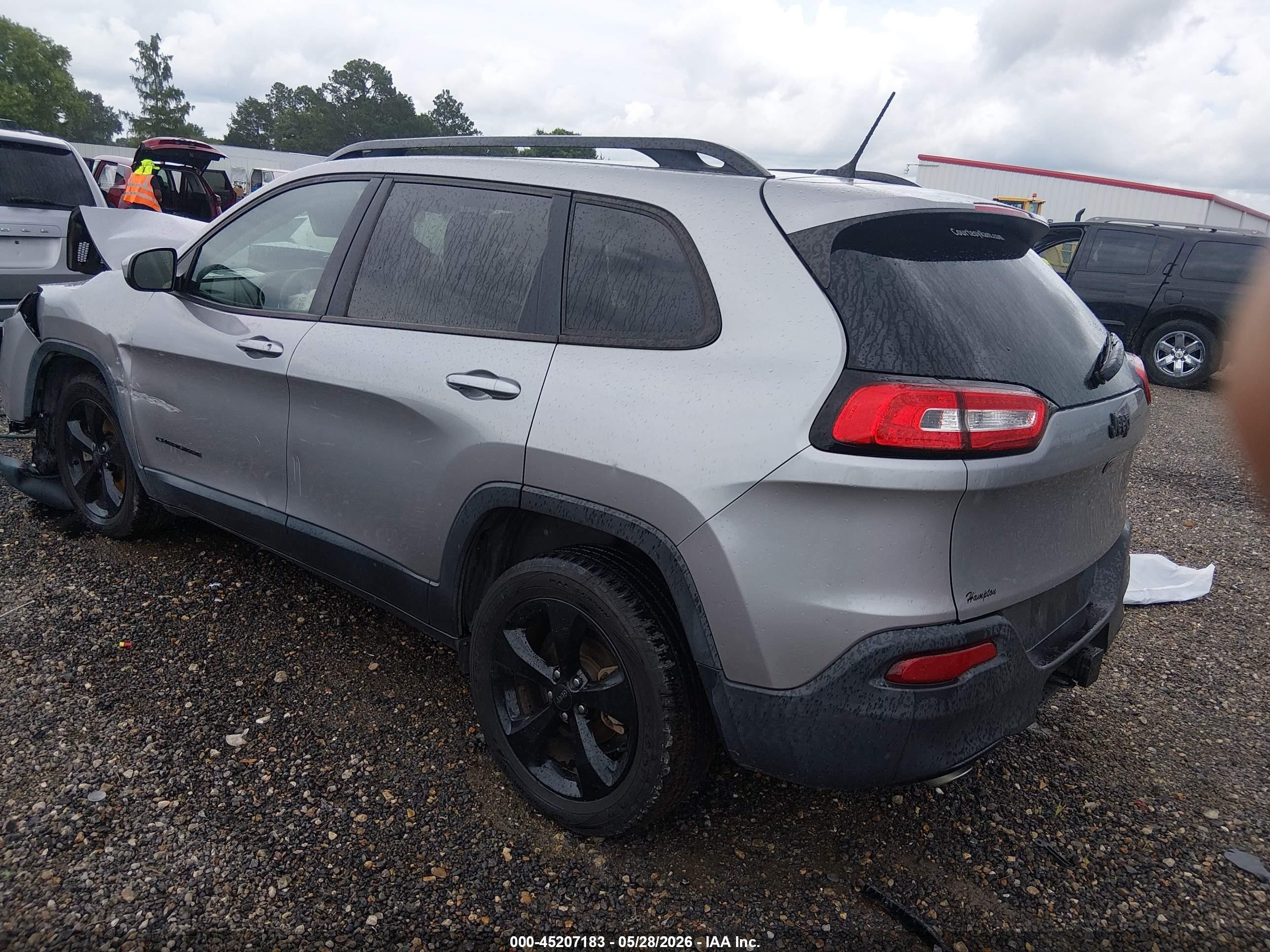 2015 Jeep Cherokee Latitude Altitude Silver vin: 1C4PJLCB4FW723186