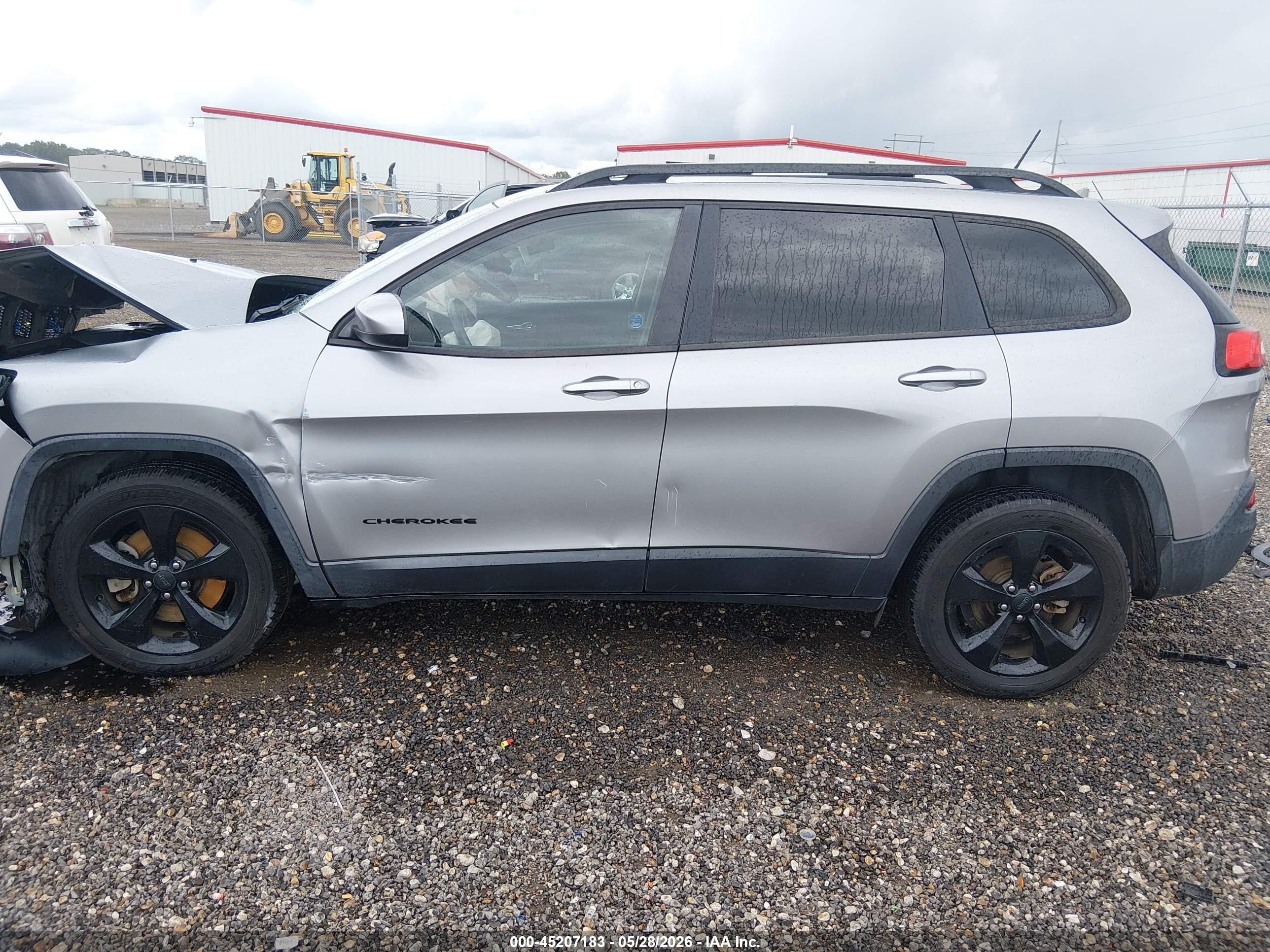2015 Jeep Cherokee Latitude Altitude Silver vin: 1C4PJLCB4FW723186