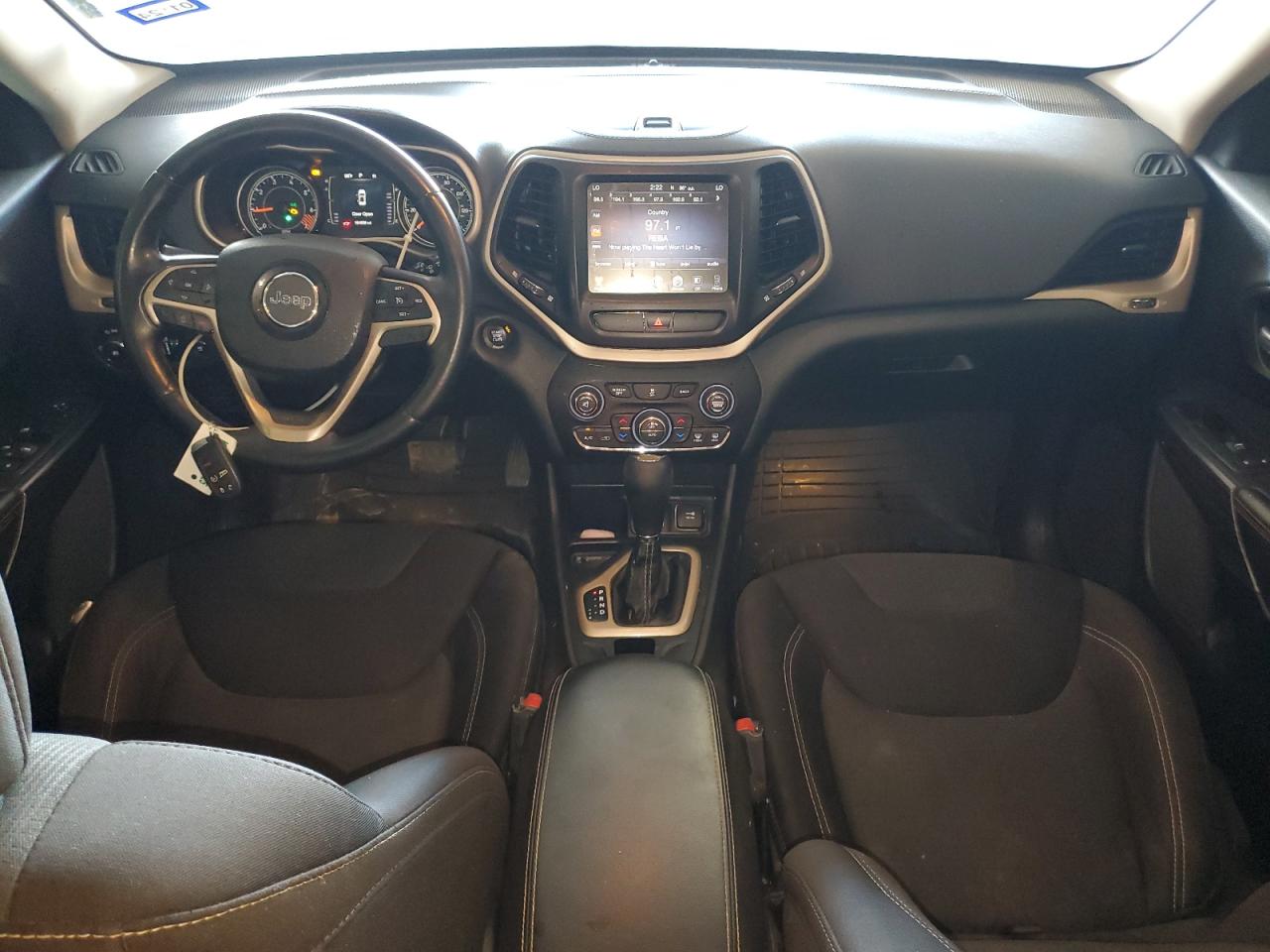 2015 Jeep Cherokee Latitude White vin: 1C4PJLCB4FW723446