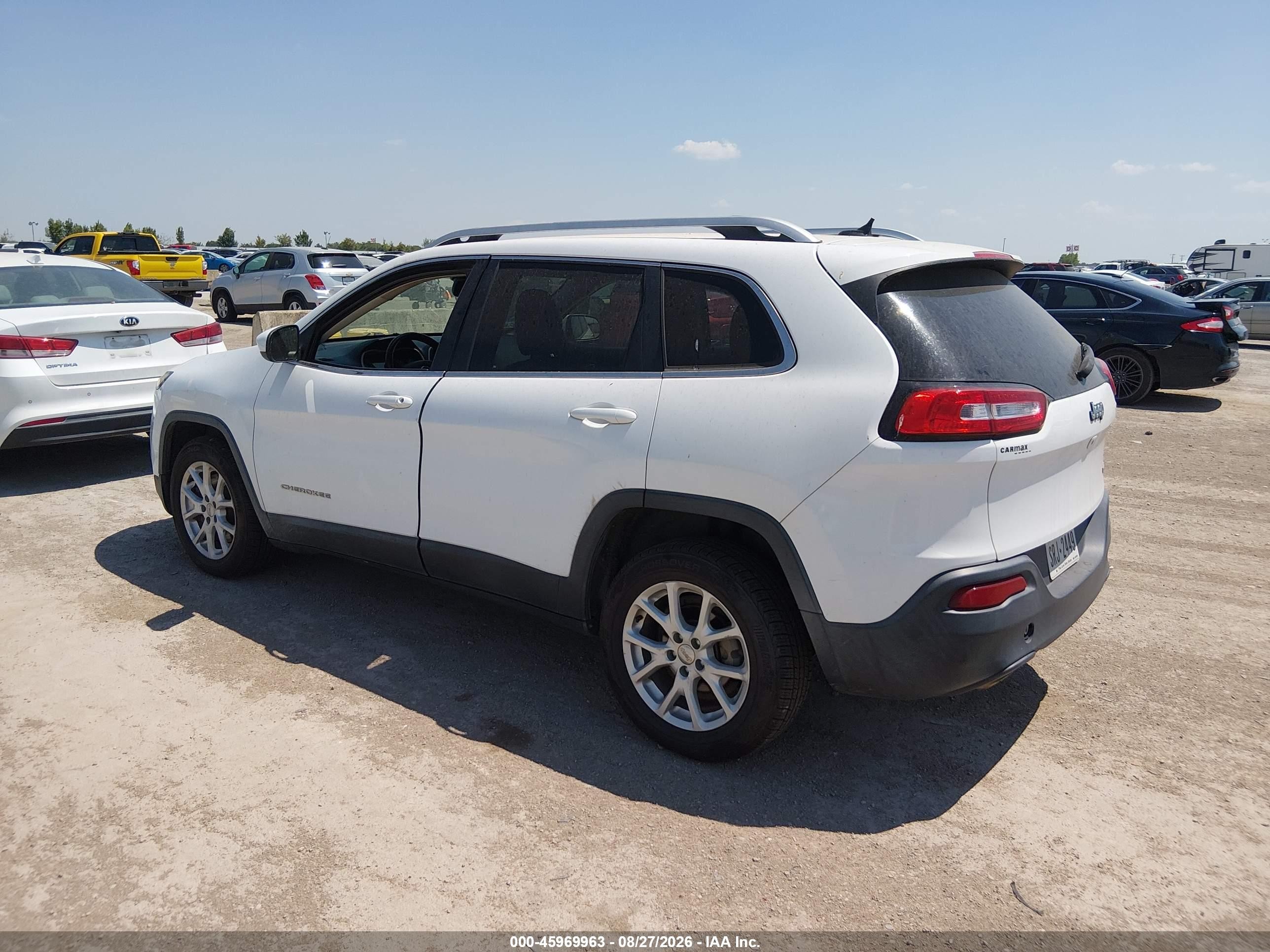 2015 Jeep Cherokee Latitude White vin: 1C4PJLCB4FW741591
