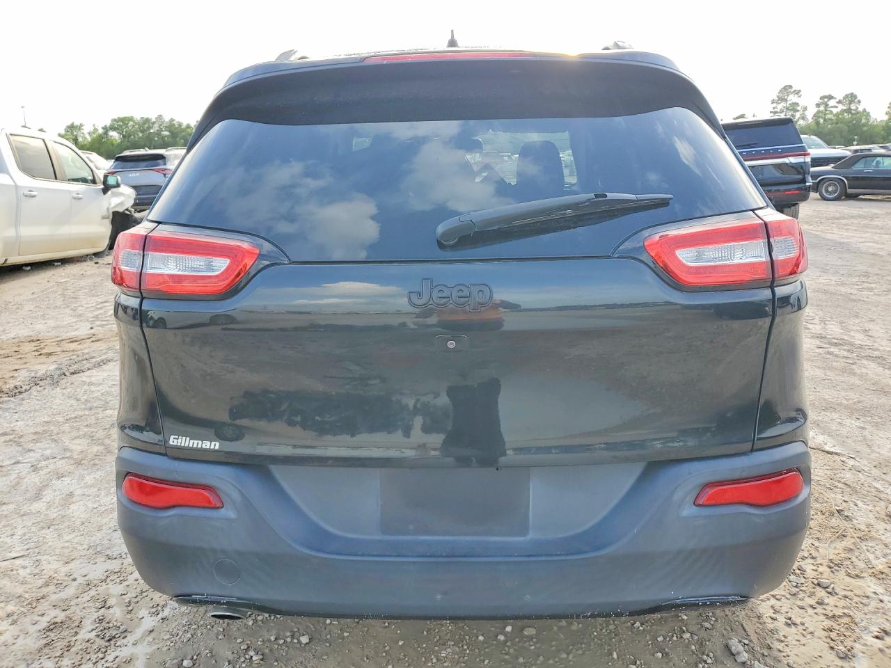 2015 Jeep Cherokee Latitude Black vin: 1C4PJLCB4FW781136