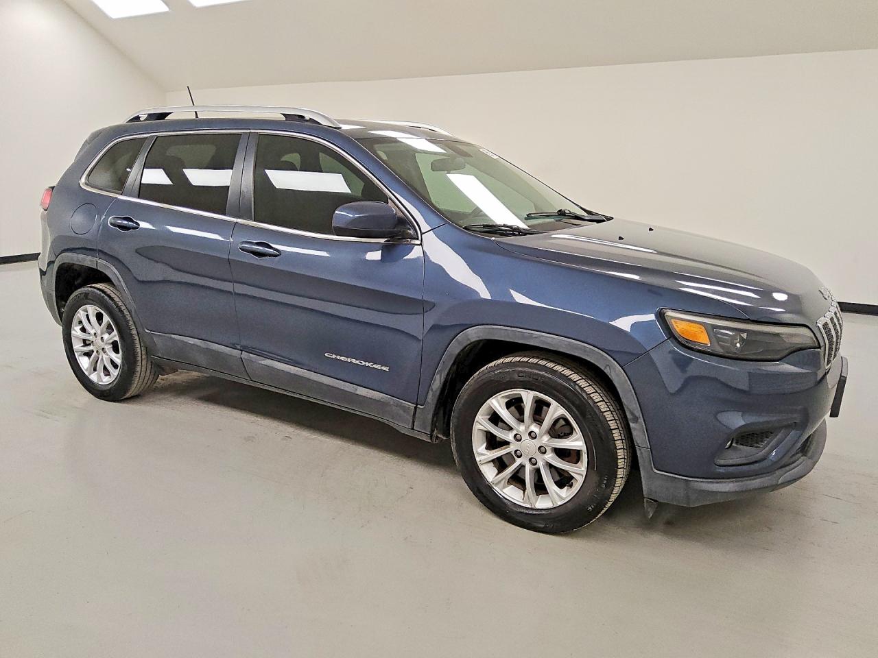 2019 Jeep Cherokee Latitude Blue vin: 1C4PJLCB4KD486429