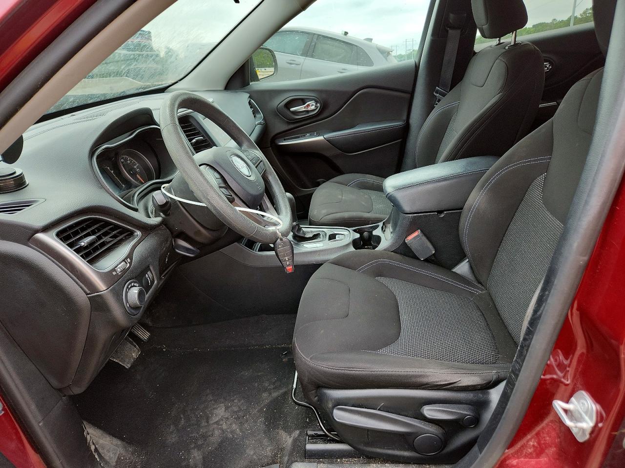 2020 Jeep Cherokee Latitude Red vin: 1C4PJLCB4LD547442