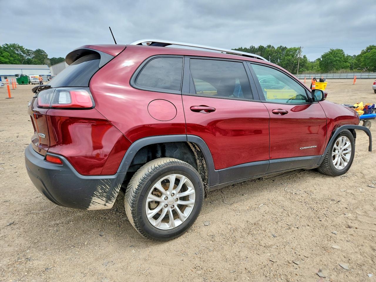 2020 Jeep Cherokee Latitude Red vin: 1C4PJLCB4LD547442