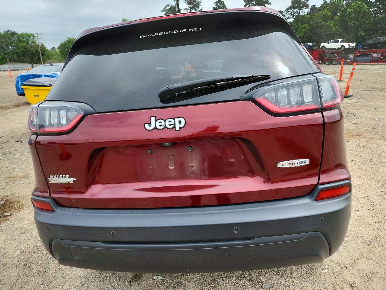 2020 Jeep Cherokee Latitude Red vin: 1C4PJLCB4LD547442