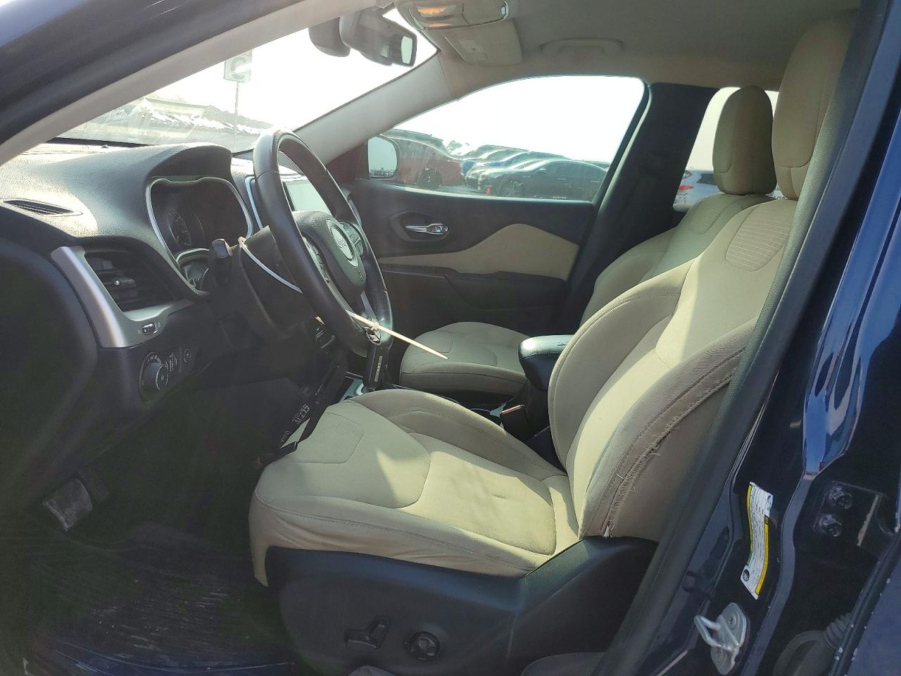 2015 Jeep Cherokee Latitude Blue vin: 1C4PJLCB5FW516242