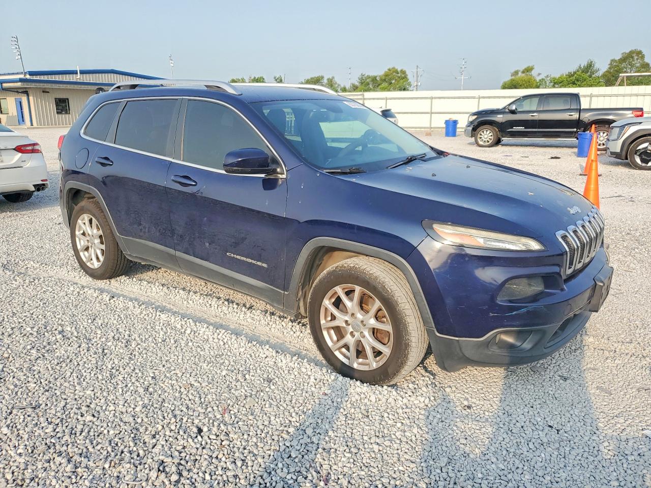 2015 Jeep Cherokee Latitude Blue vin: 1C4PJLCB5FW516242