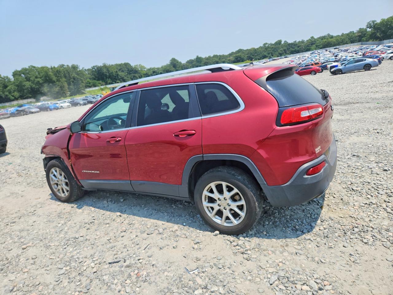 2015 Jeep Cherokee Latitude Burgundy vin: 1C4PJLCB5FW518220