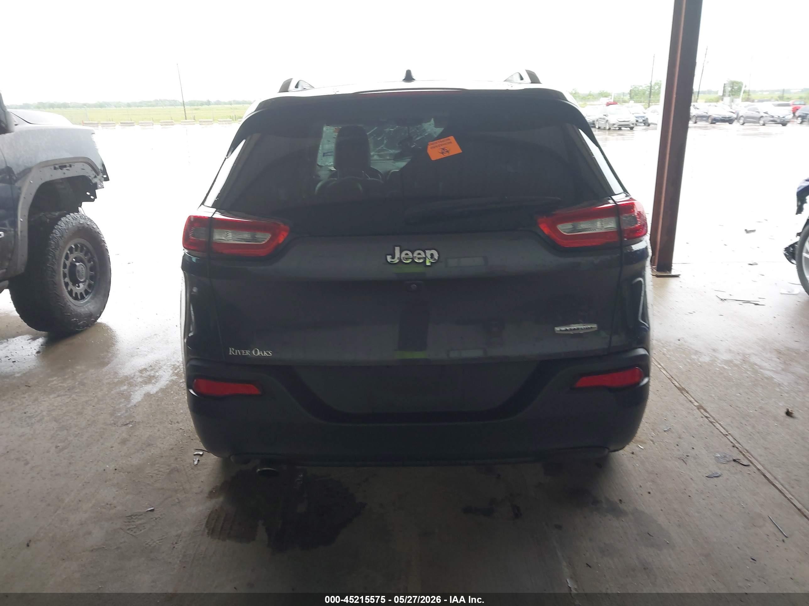 2015 Jeep Cherokee Latitude Black vin: 1C4PJLCB5FW539343