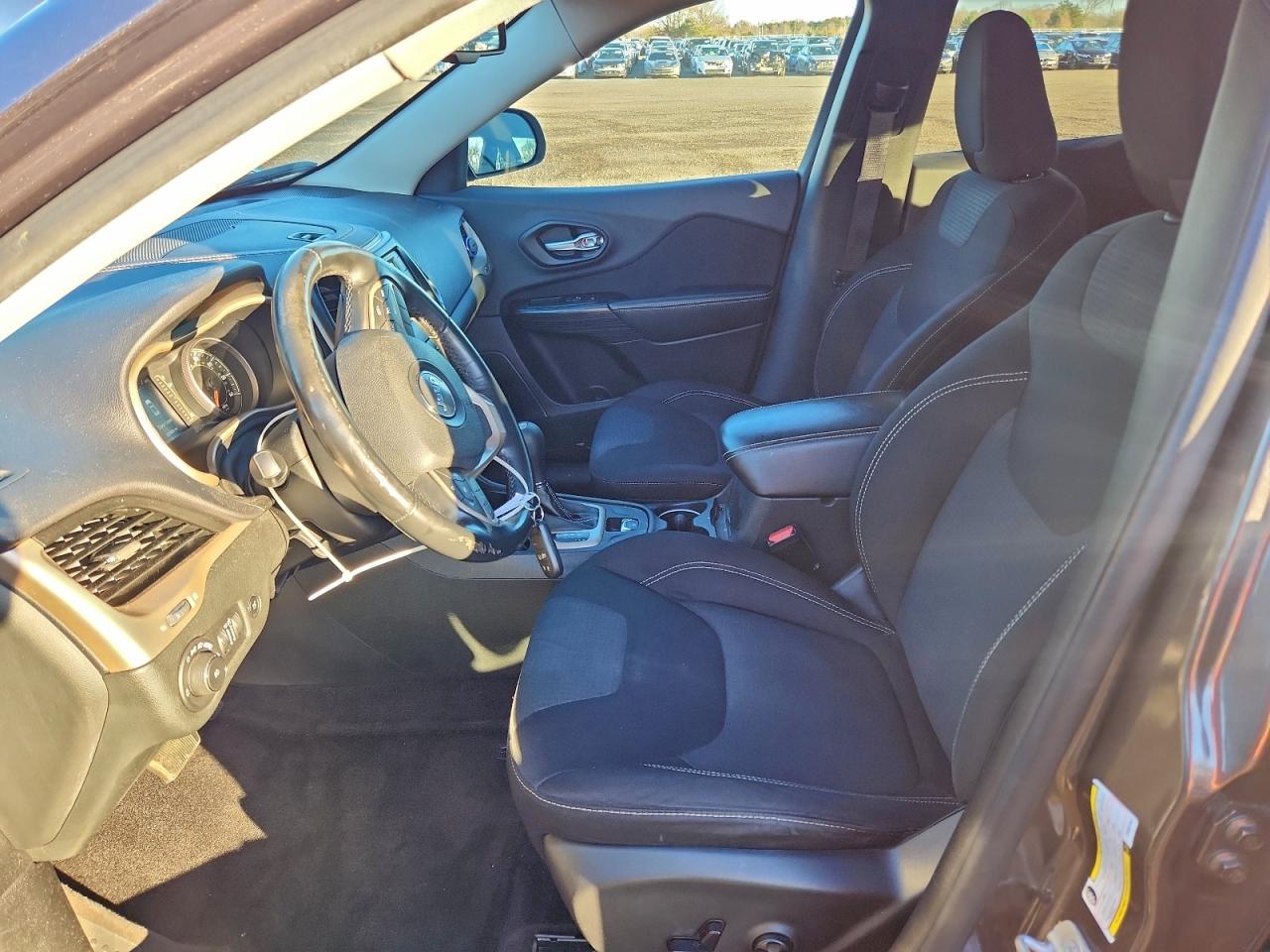 2015 Jeep Cherokee Latitude Charcoal vin: 1C4PJLCB5FW601842
