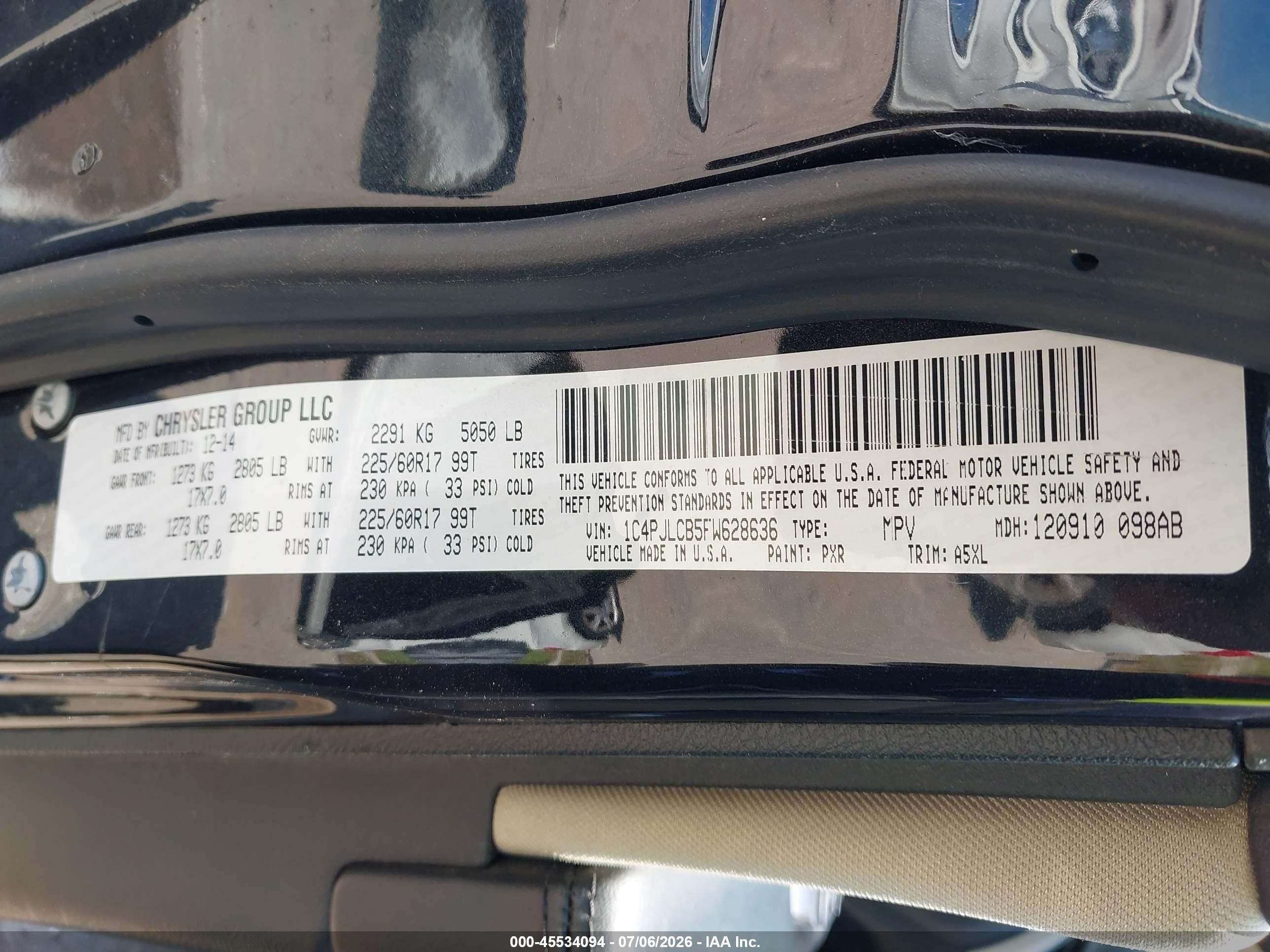 2015 Jeep Cherokee Latitude Black vin: 1C4PJLCB5FW628636