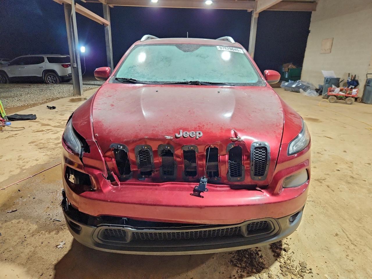 2015 Jeep Cherokee Latitude Red vin: 1C4PJLCB5FW695236