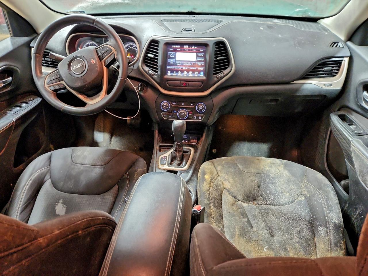 2015 Jeep Cherokee Latitude Red vin: 1C4PJLCB5FW695236