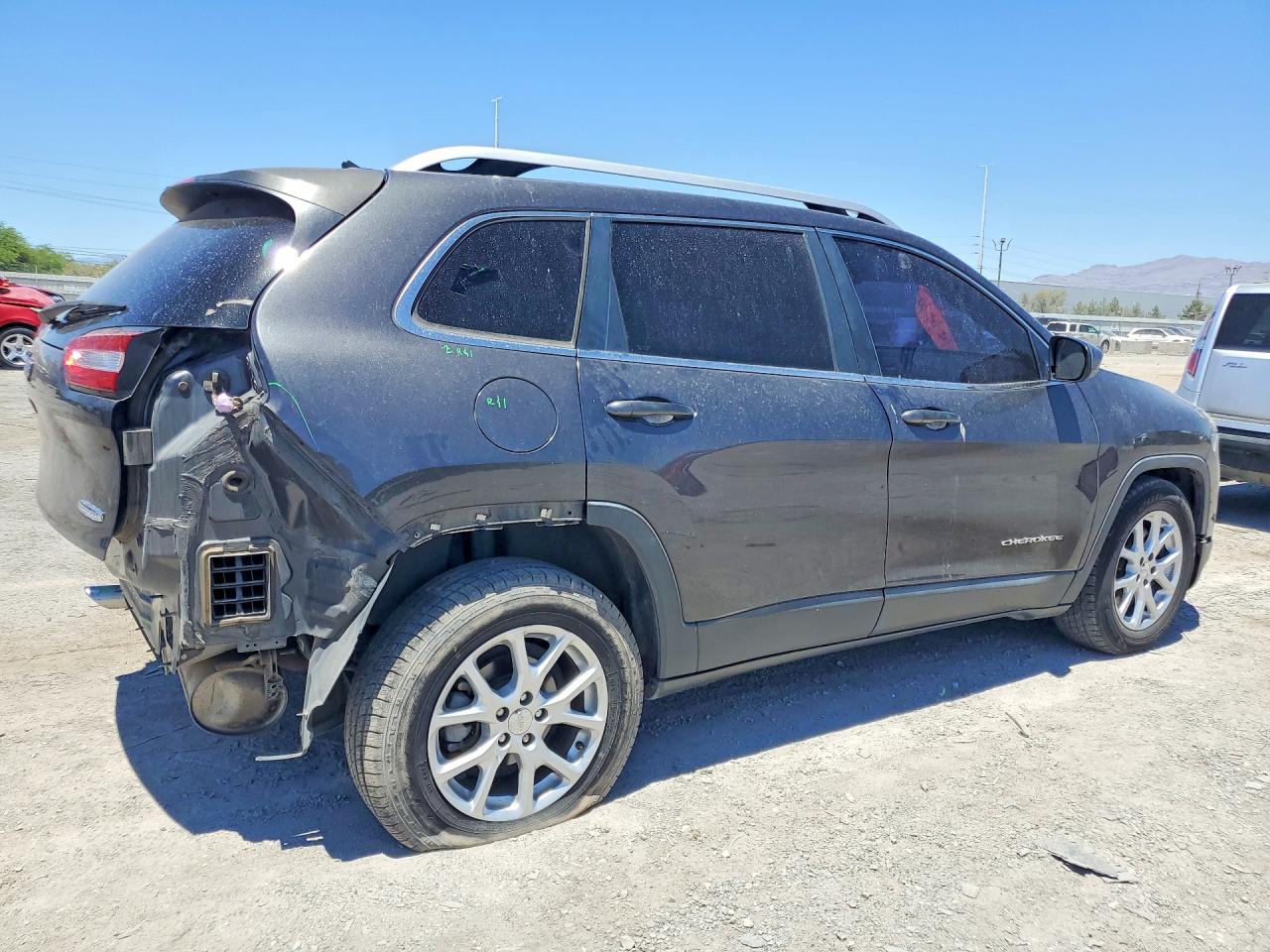 2015 Jeep Cherokee Latitude Gray vin: 1C4PJLCB5FW790766