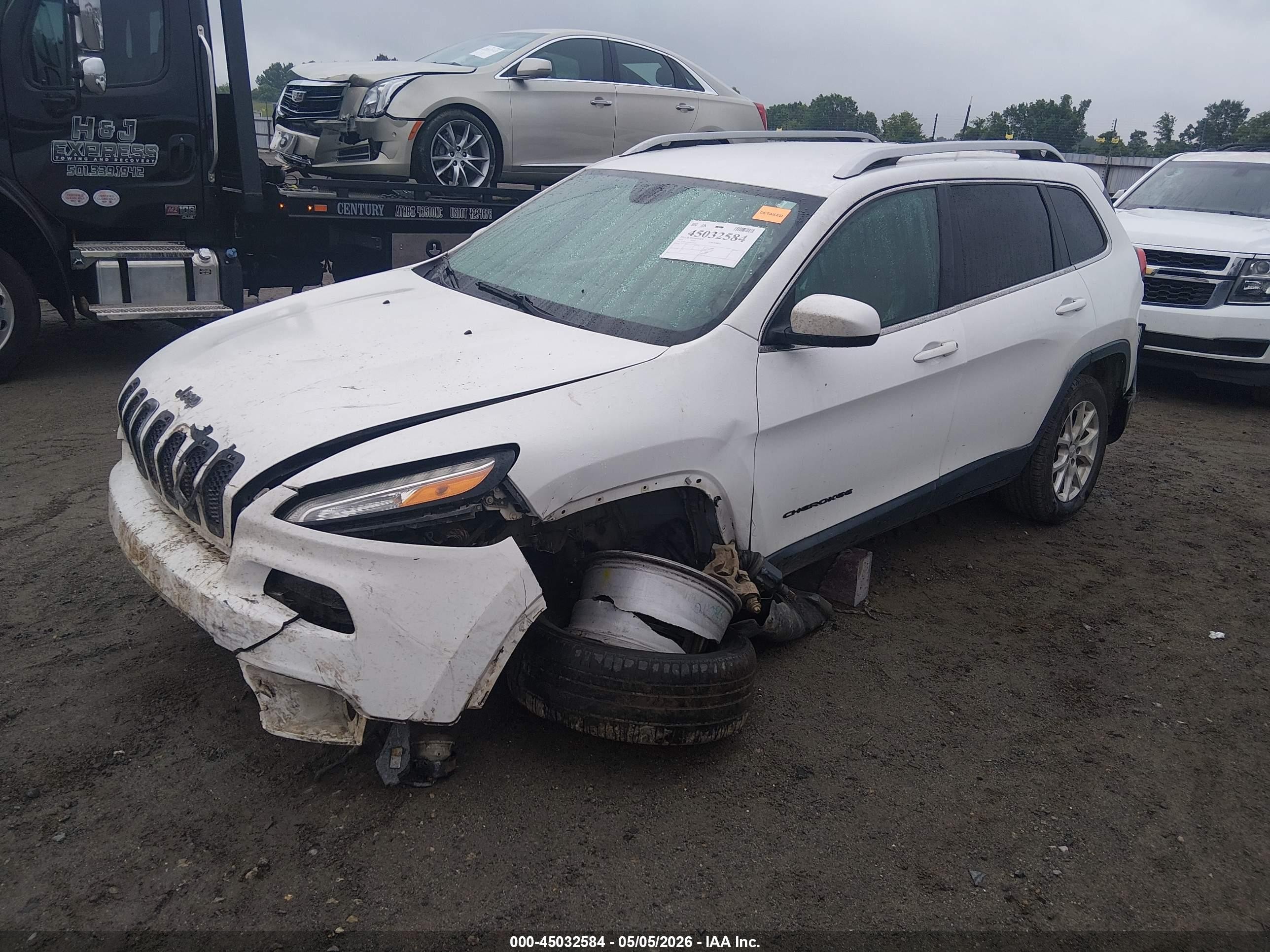 2016 Jeep Cherokee Latitude White vin: 1C4PJLCB5GW126369