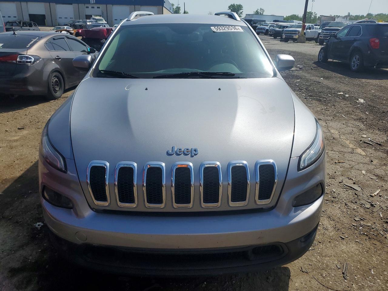 2014 Jeep Cherokee Latitude Серебряный vin: 1C4PJLCB6EW158650