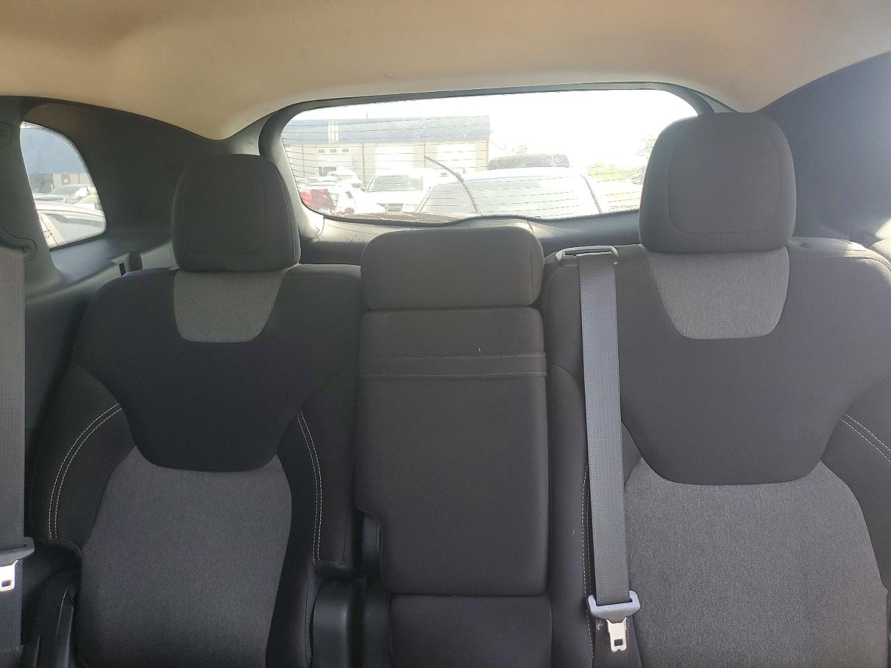 2014 Jeep Cherokee Latitude Серебряный vin: 1C4PJLCB6EW158650