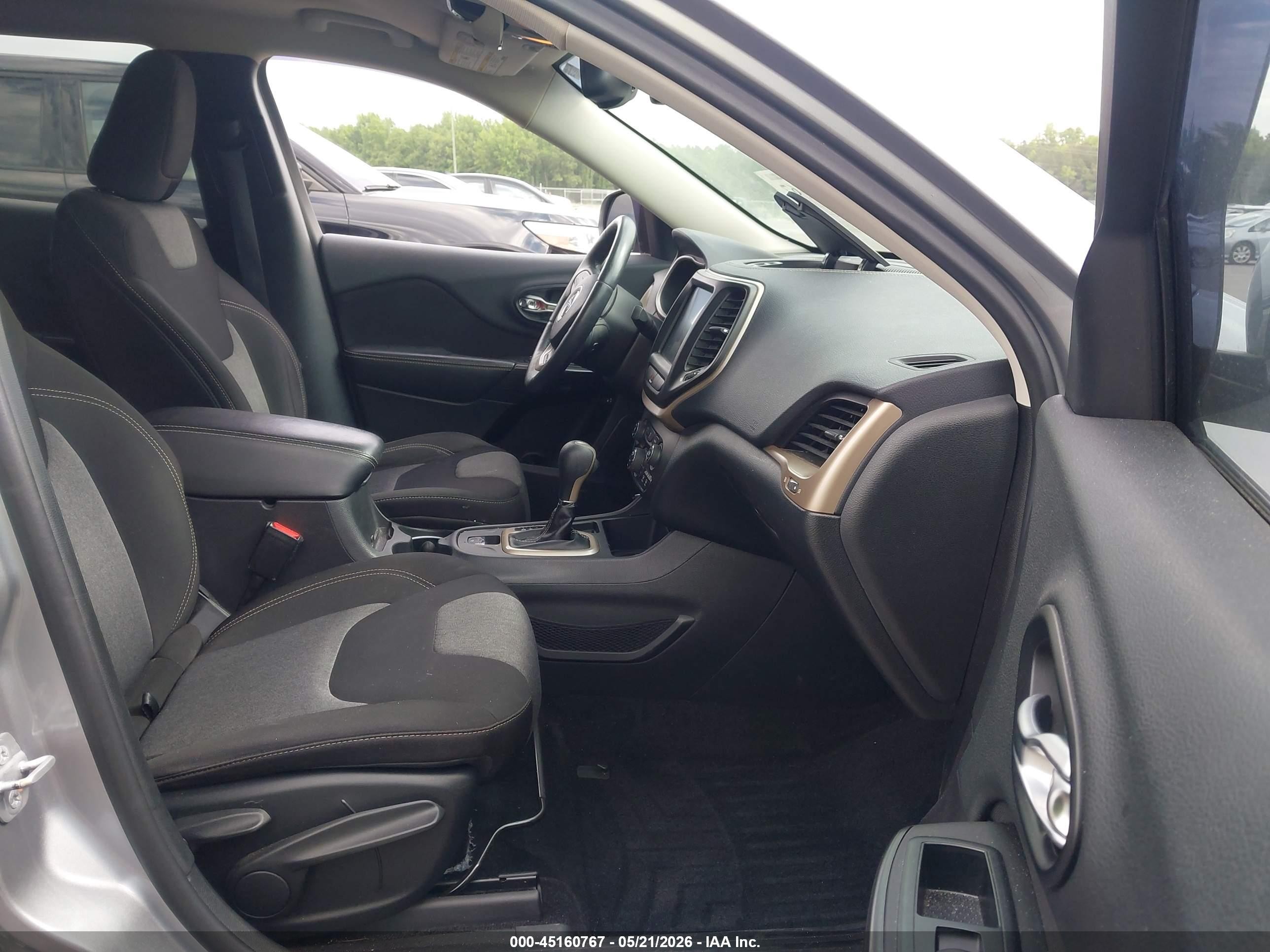 2014 Jeep Cherokee Latitude Gray vin: 1C4PJLCB6EW231192