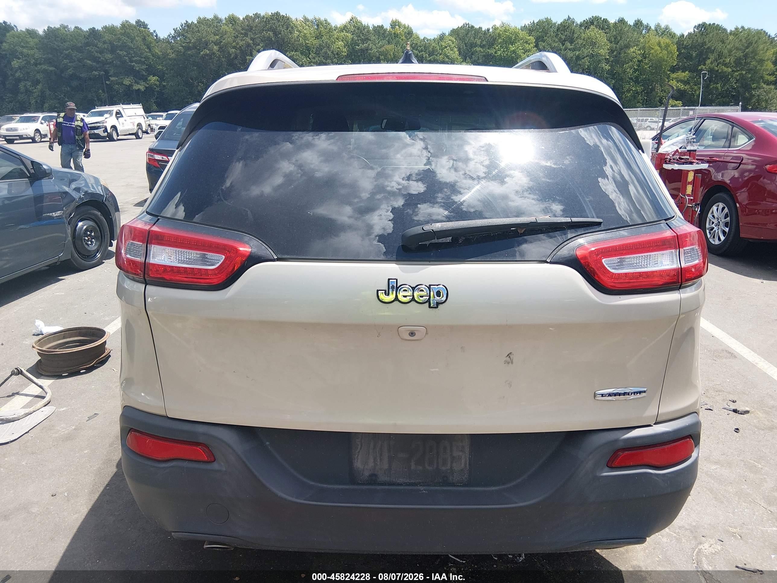 2014 Jeep Cherokee Latitude Champagne vin: 1C4PJLCB6EW231676