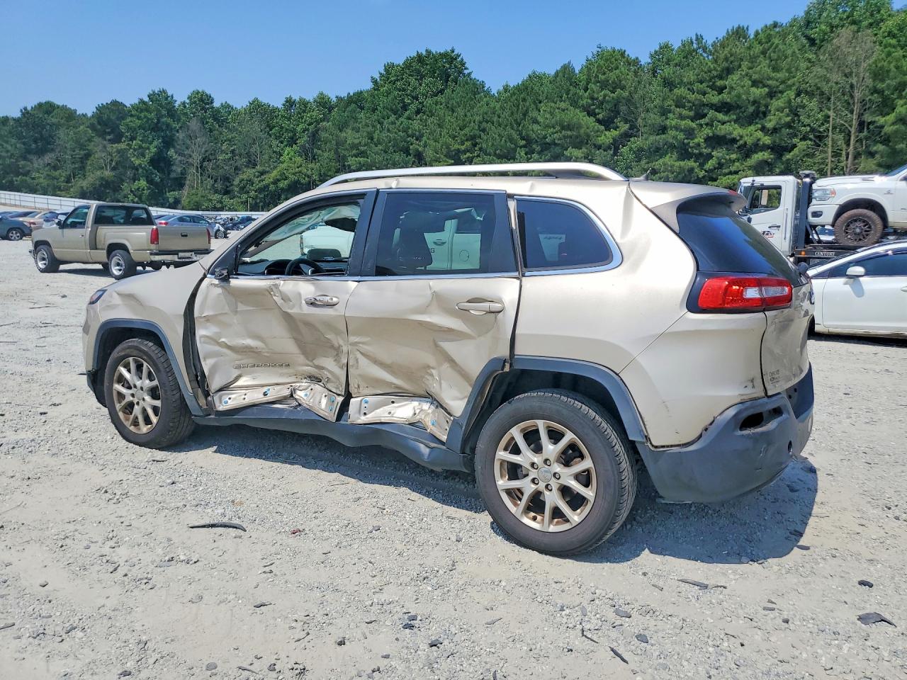 2015 Jeep Cherokee Latitude Beige vin: 1C4PJLCB6FW516850
