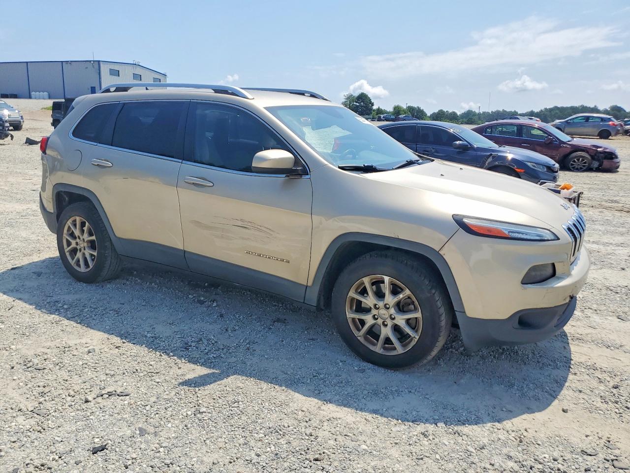 2015 Jeep Cherokee Latitude Beige vin: 1C4PJLCB6FW516850