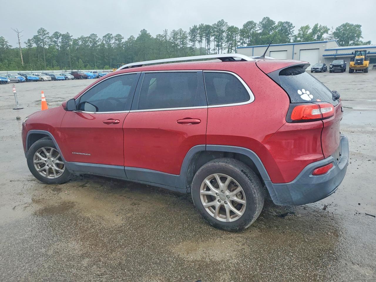 2015 Jeep Cherokee Latitude Burgundy vin: 1C4PJLCB6FW620383
